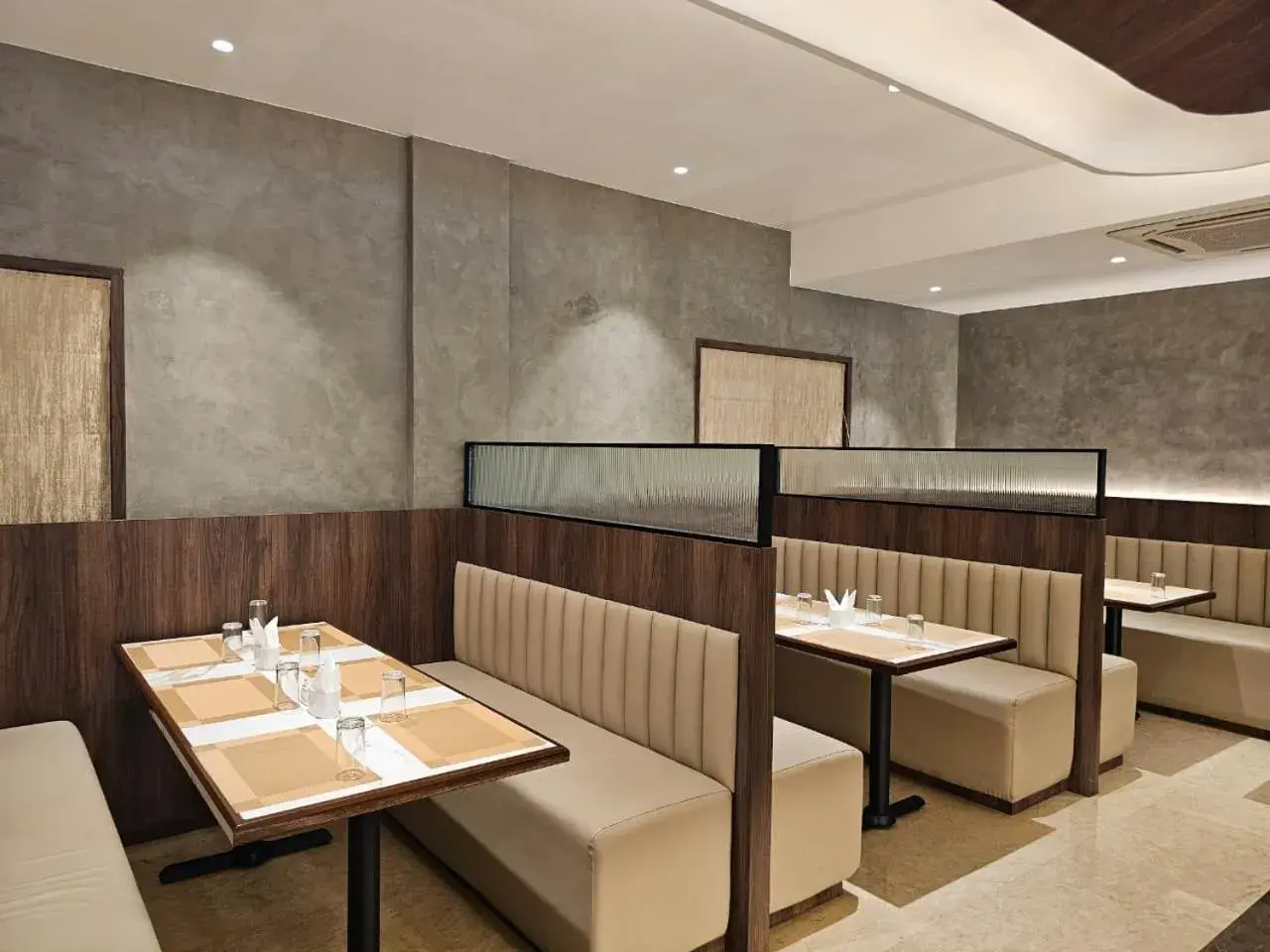 Restaurant/places to eat in Mount Manor Restaurant/places to eat in Mount Manor