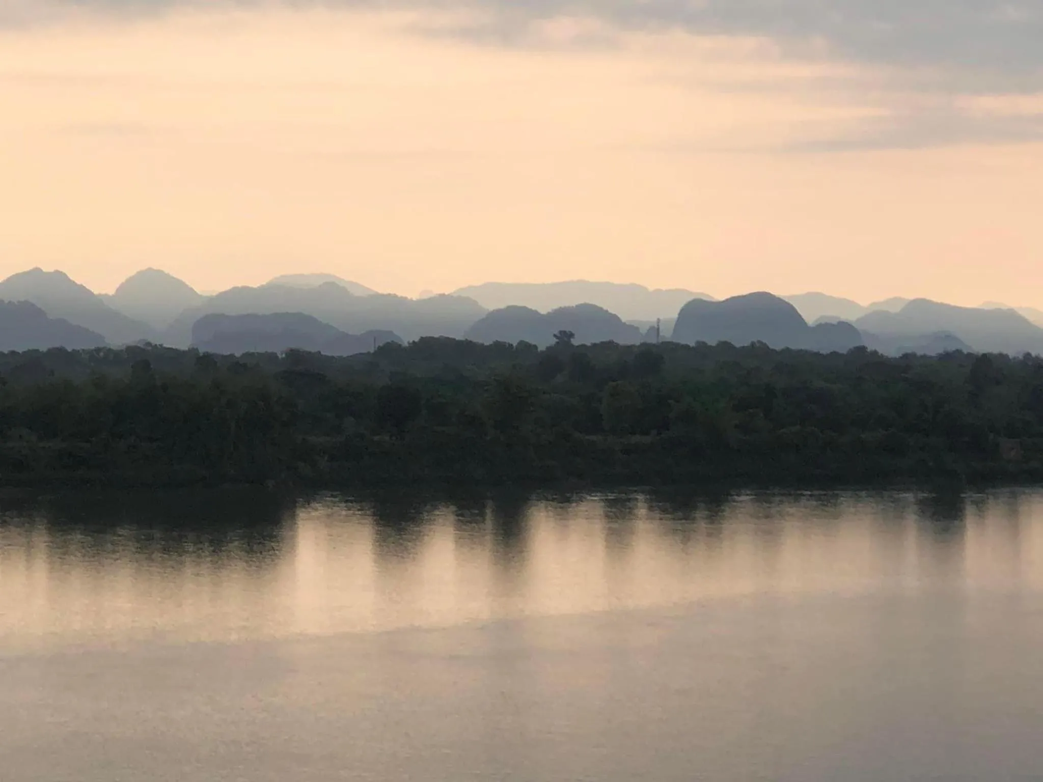 Mekong pano villa