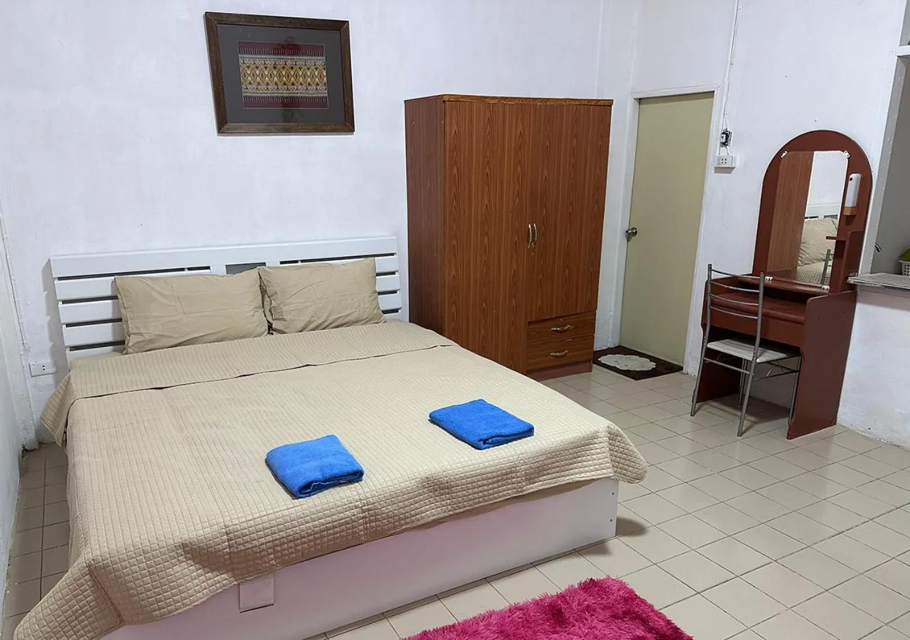 Bed in Sea View Jomtien Guest House