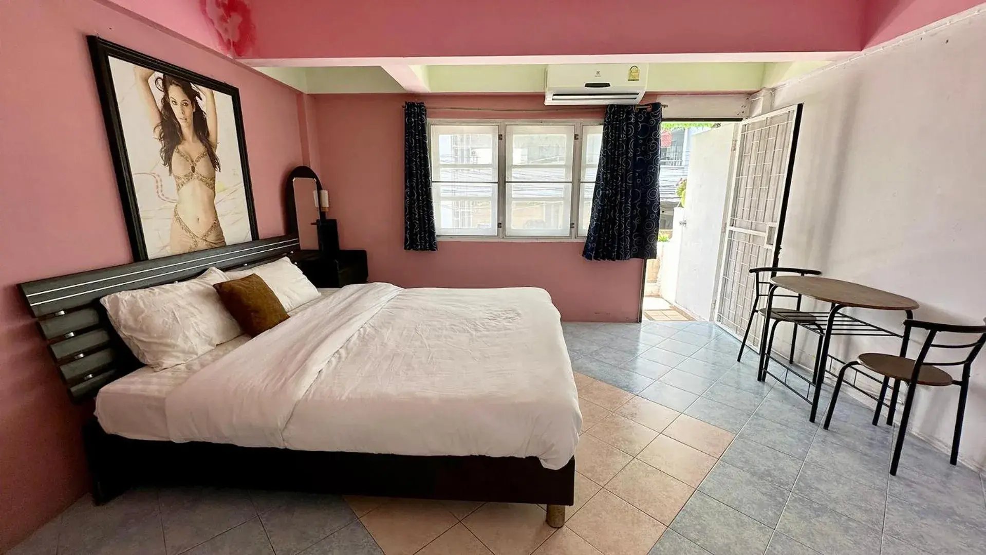 Bedroom, Bed in Sea View Jomtien Guest House Bedroom, Bed in Sea View Jomtien Guest House