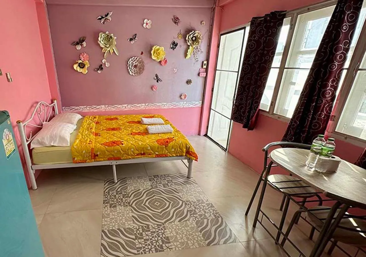 Bed in Sea View Jomtien Guest House