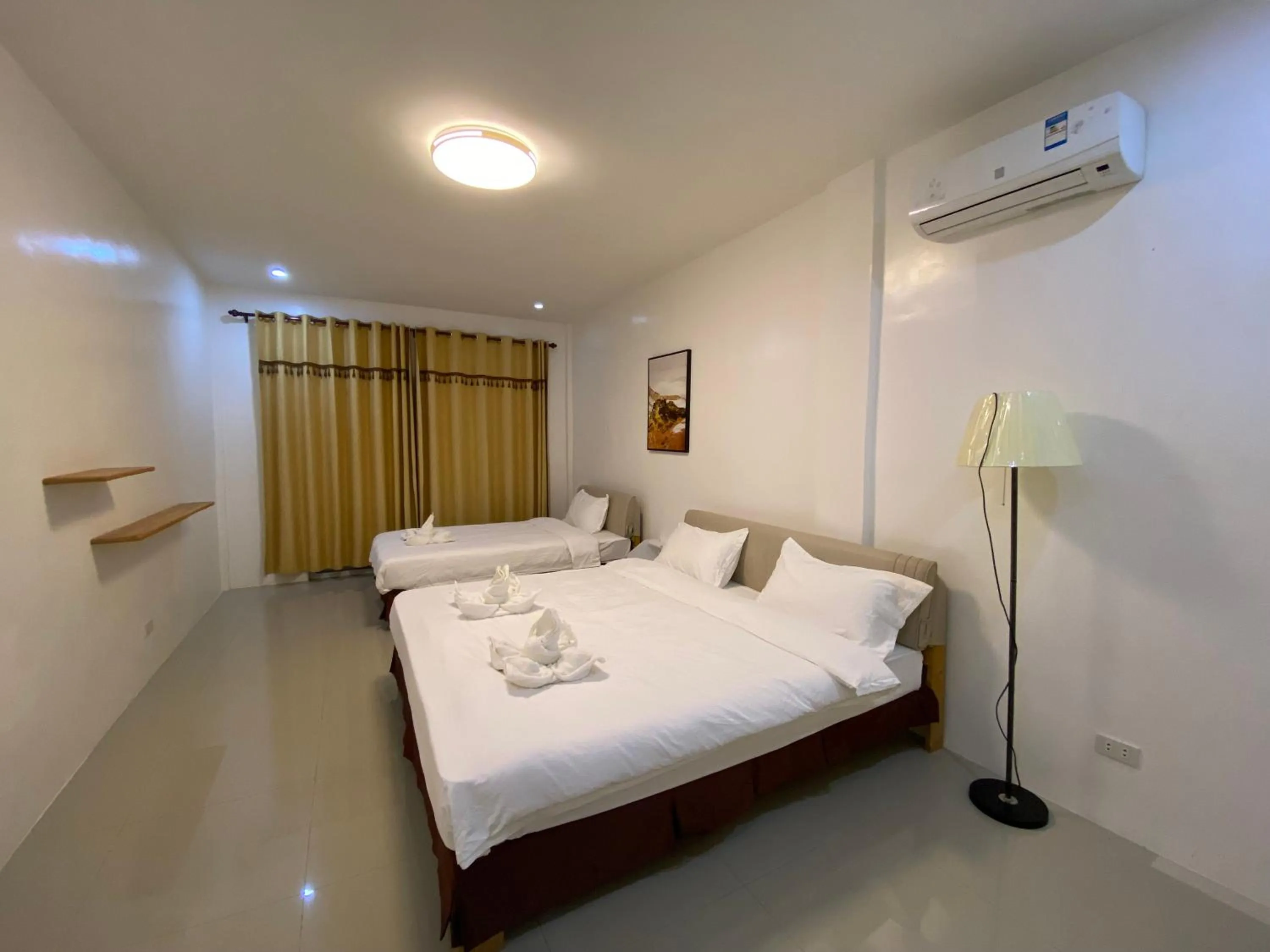 Bedroom, Bed in Green Mango Resort
