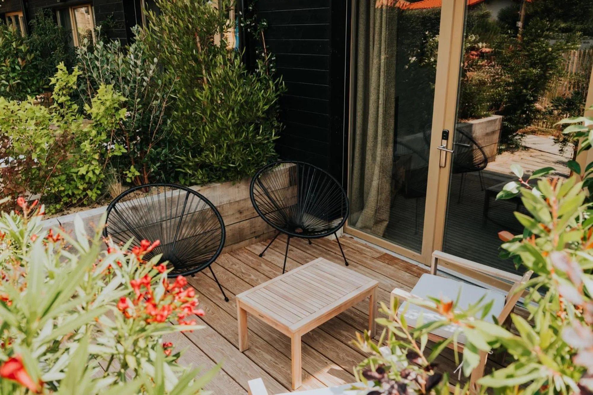 Patio in Kaze Océan, The Originals Relais