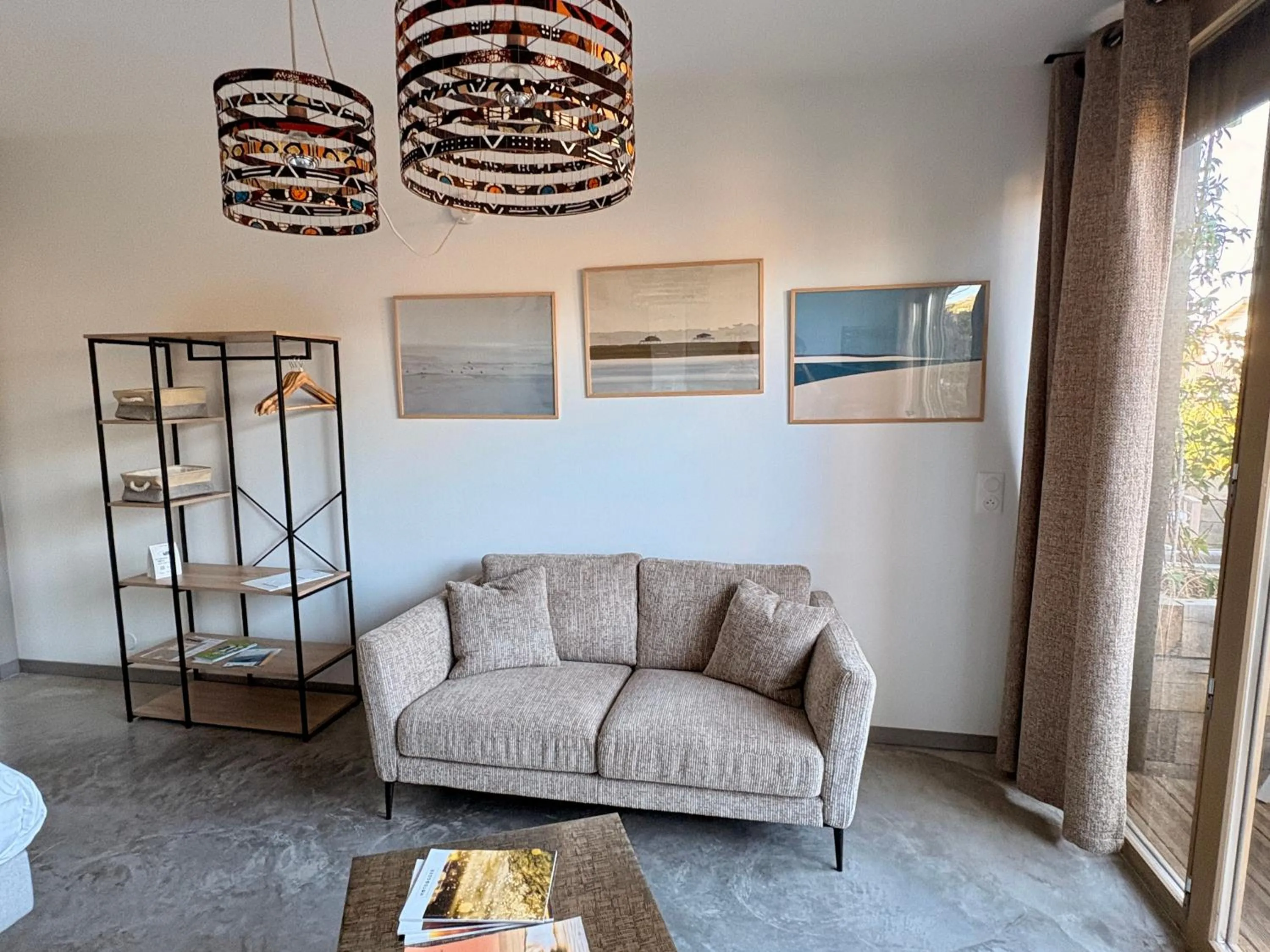 Seating area in Kaze Océan, The Originals Relais