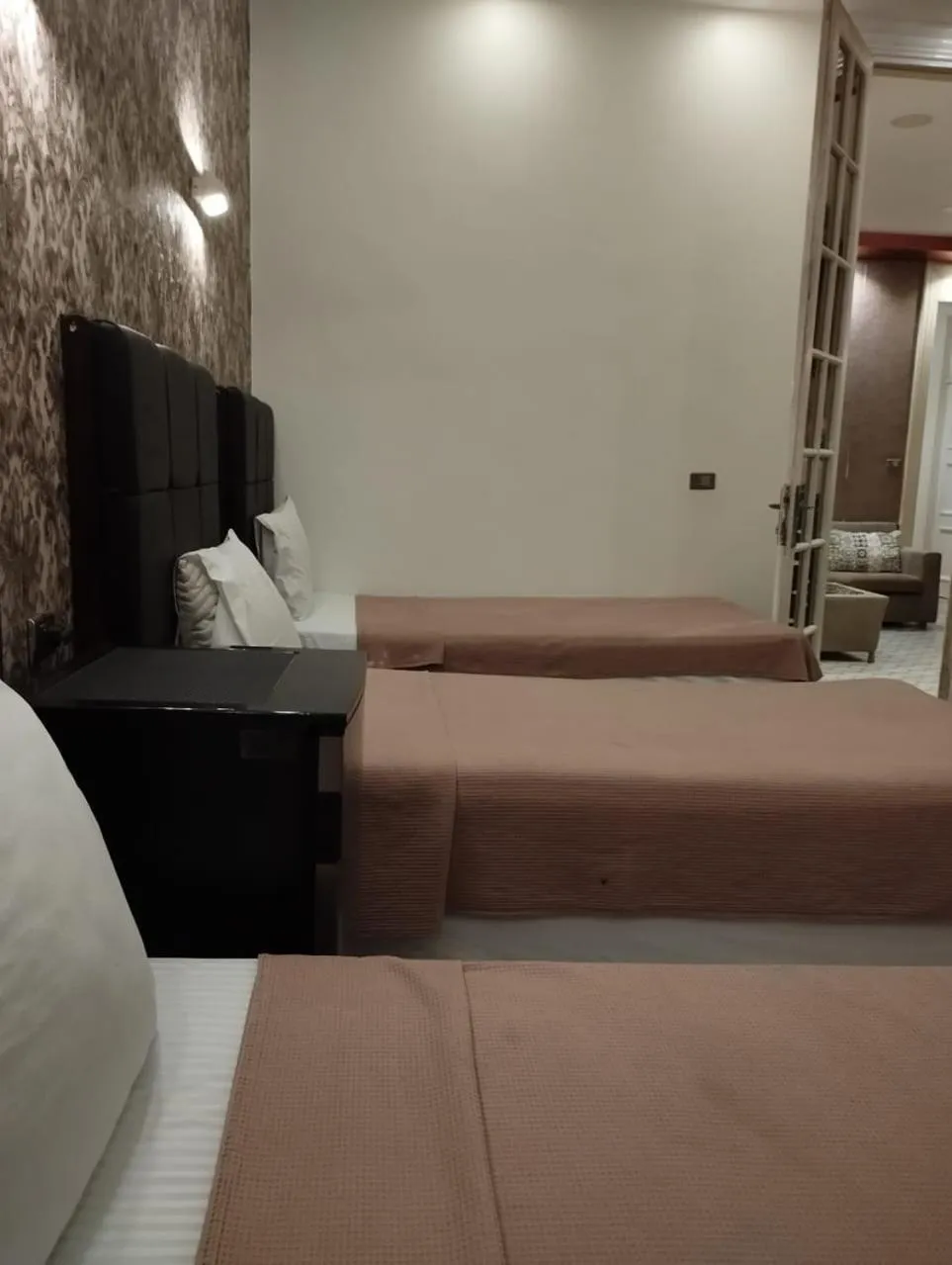 Bed in Hotel Richmond Down Town