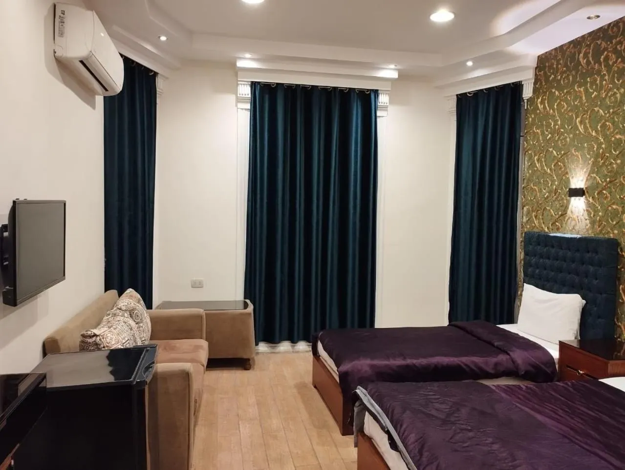 Bed in Hotel Richmond Down Town