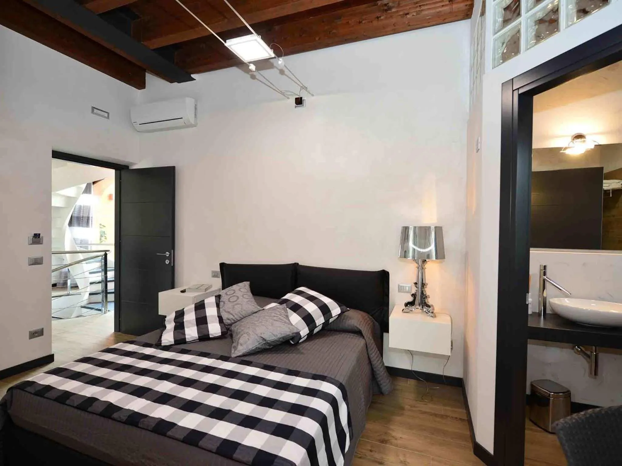 Bed in Doremi BB Foresteria