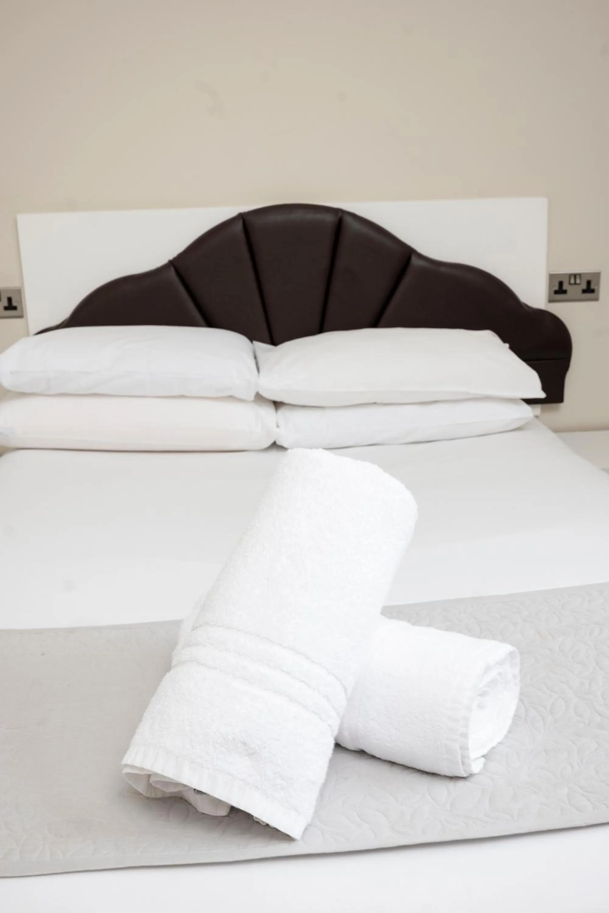 Bedroom, Bed in The R Inn Hotel