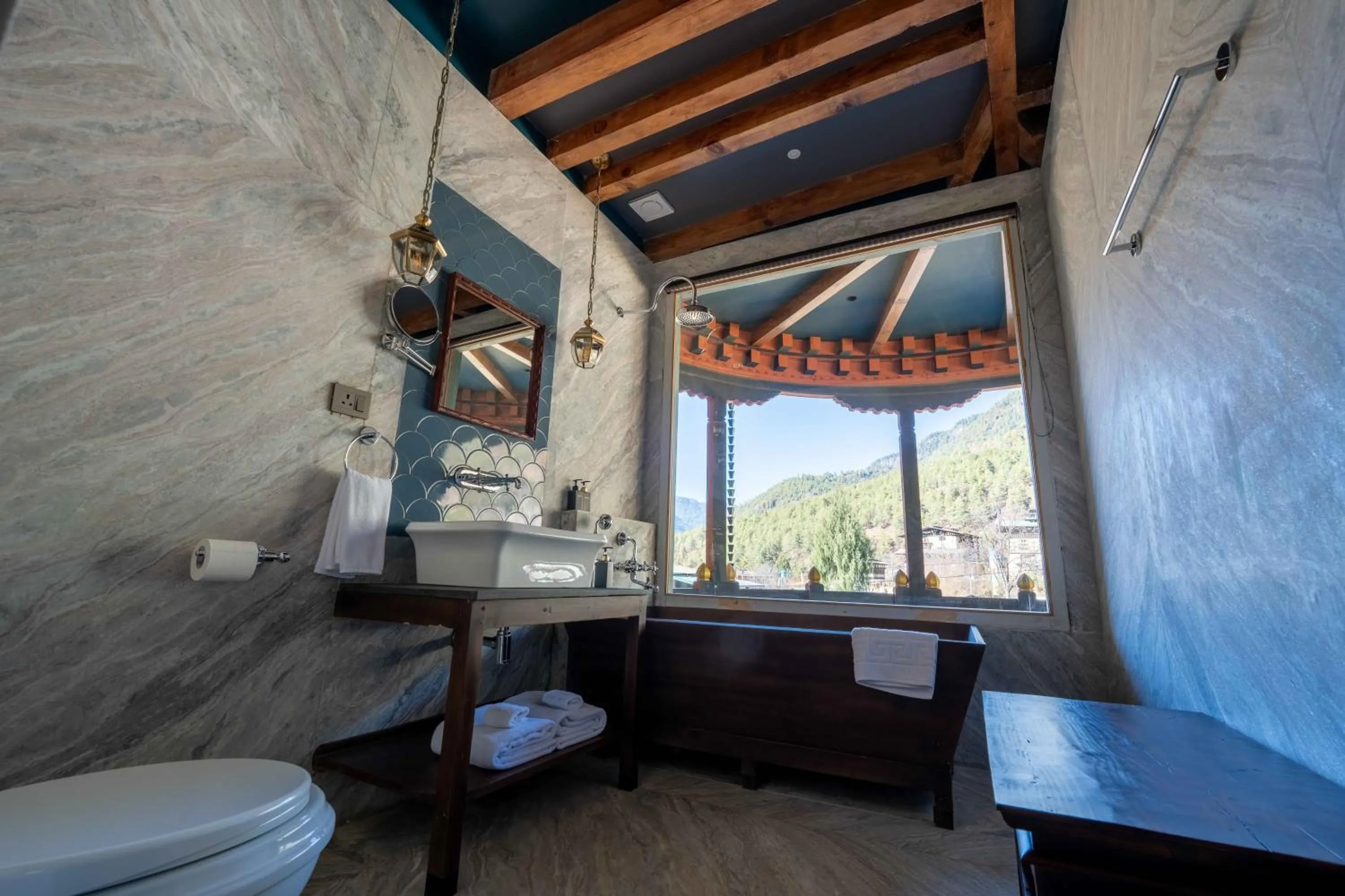 Toilet in Taktsangri-La