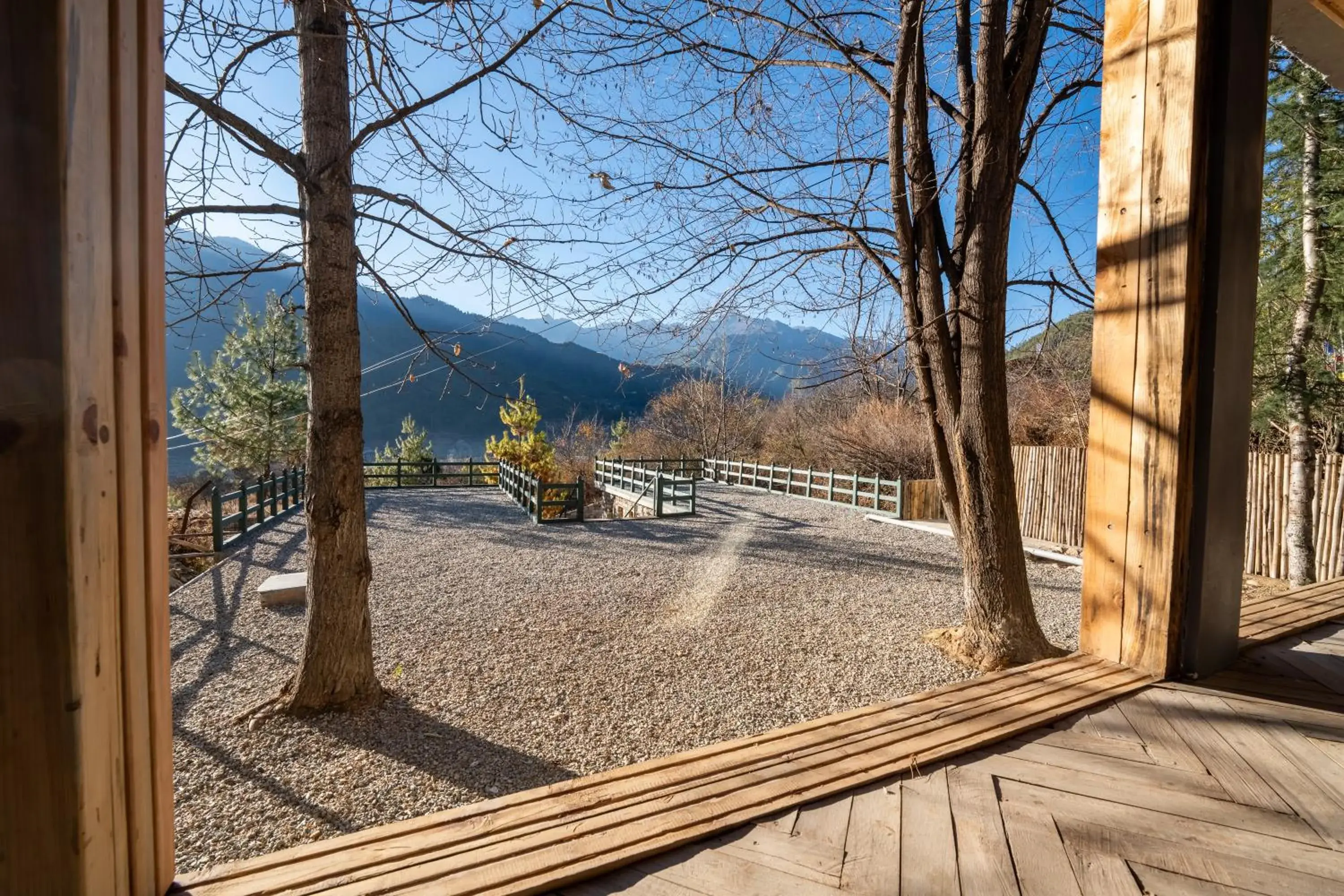 Restaurant/places to eat in Taktsangri-La Restaurant/places to eat in Taktsangri-La