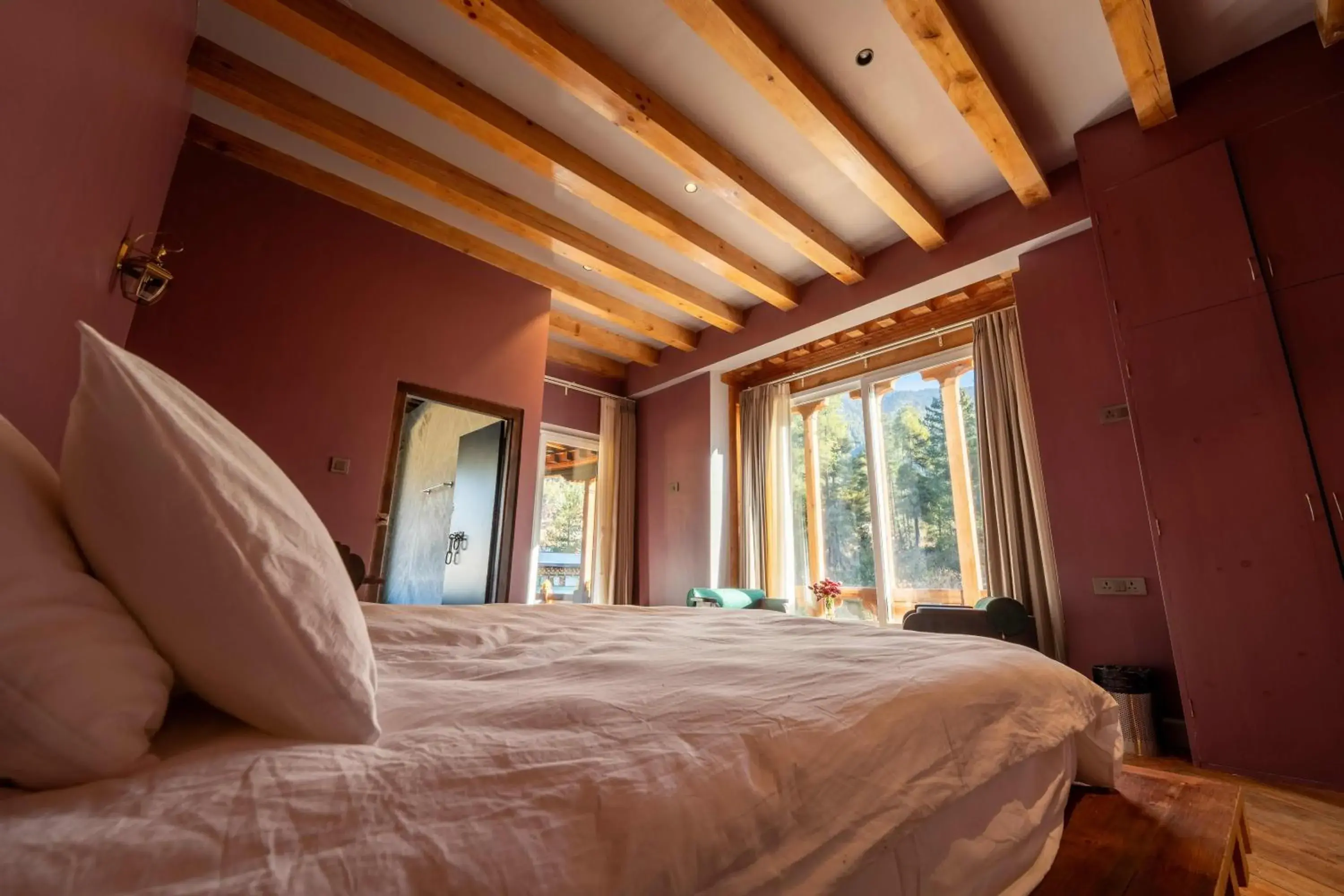 Bed in Taktsangri-La Bed in Taktsangri-La