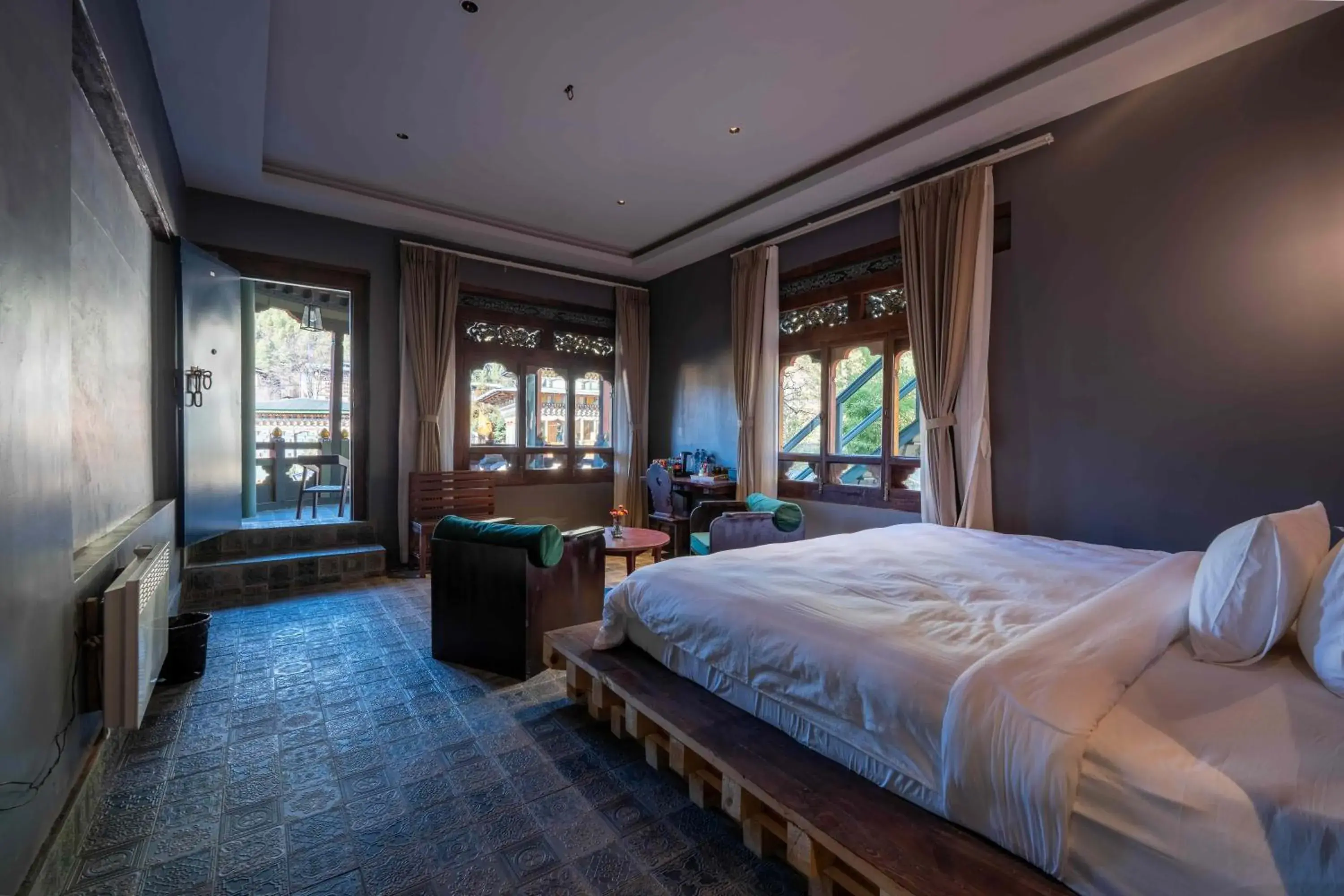 Bed in Taktsangri-La Bed in Taktsangri-La