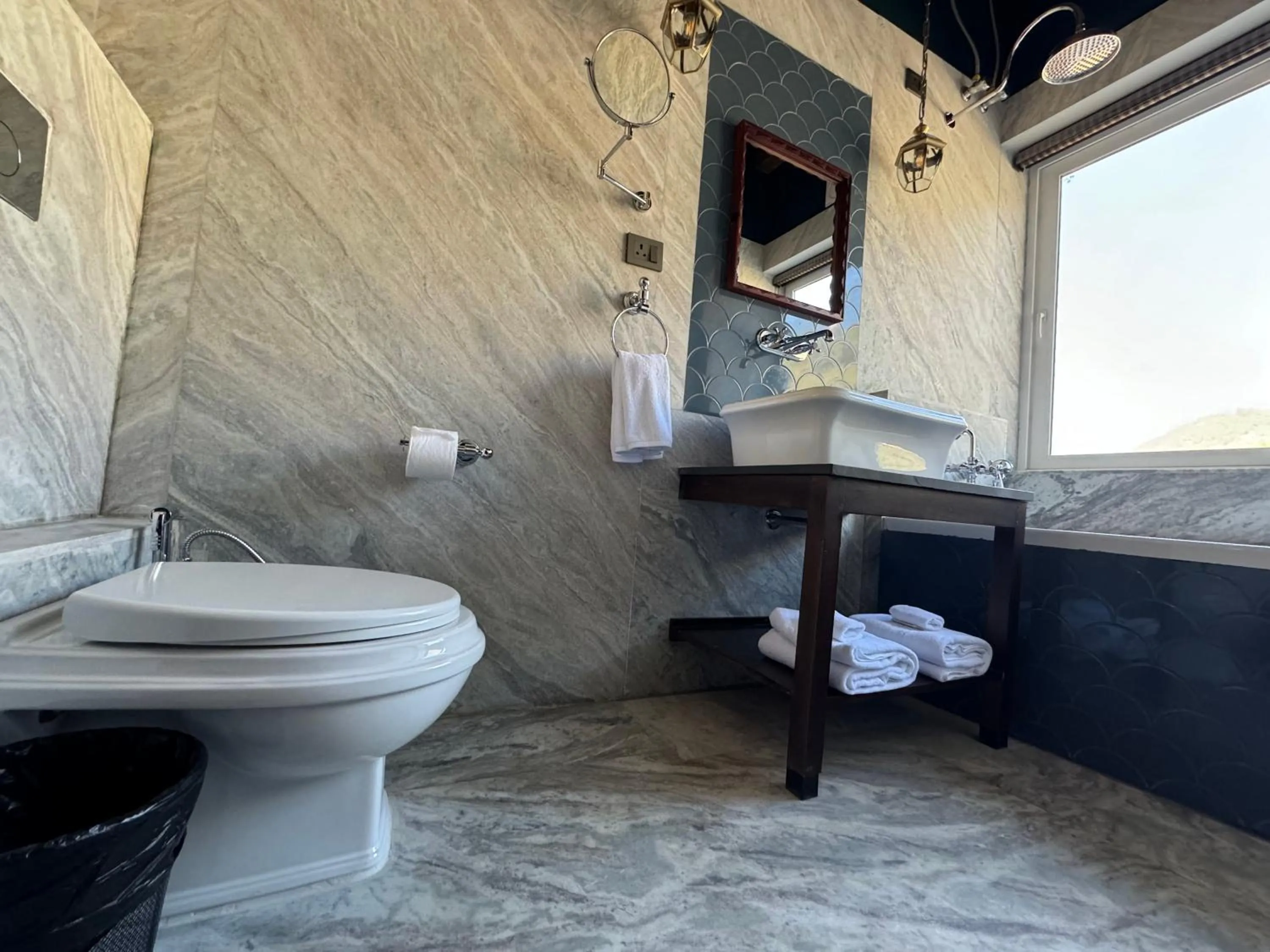 Shower in Taktsangri-La