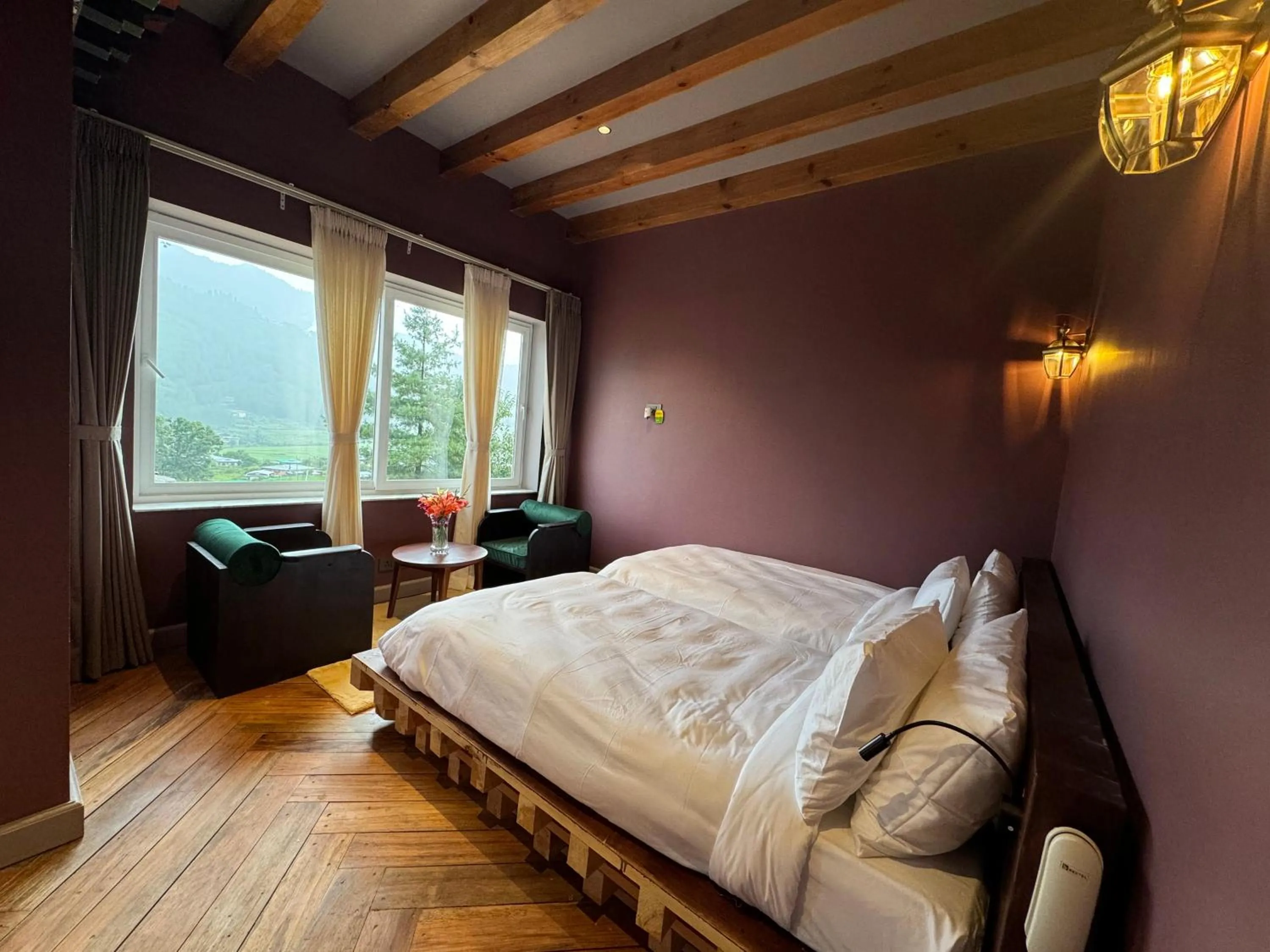 Bedroom, Bed in Taktsangri-La