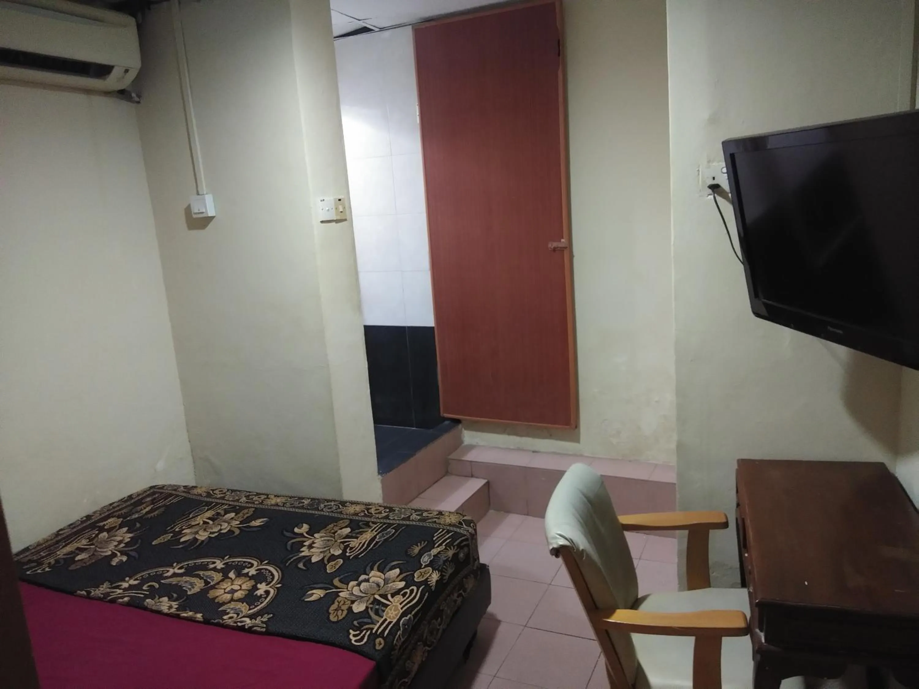 Bedroom, Bed in KL CITY LODGE