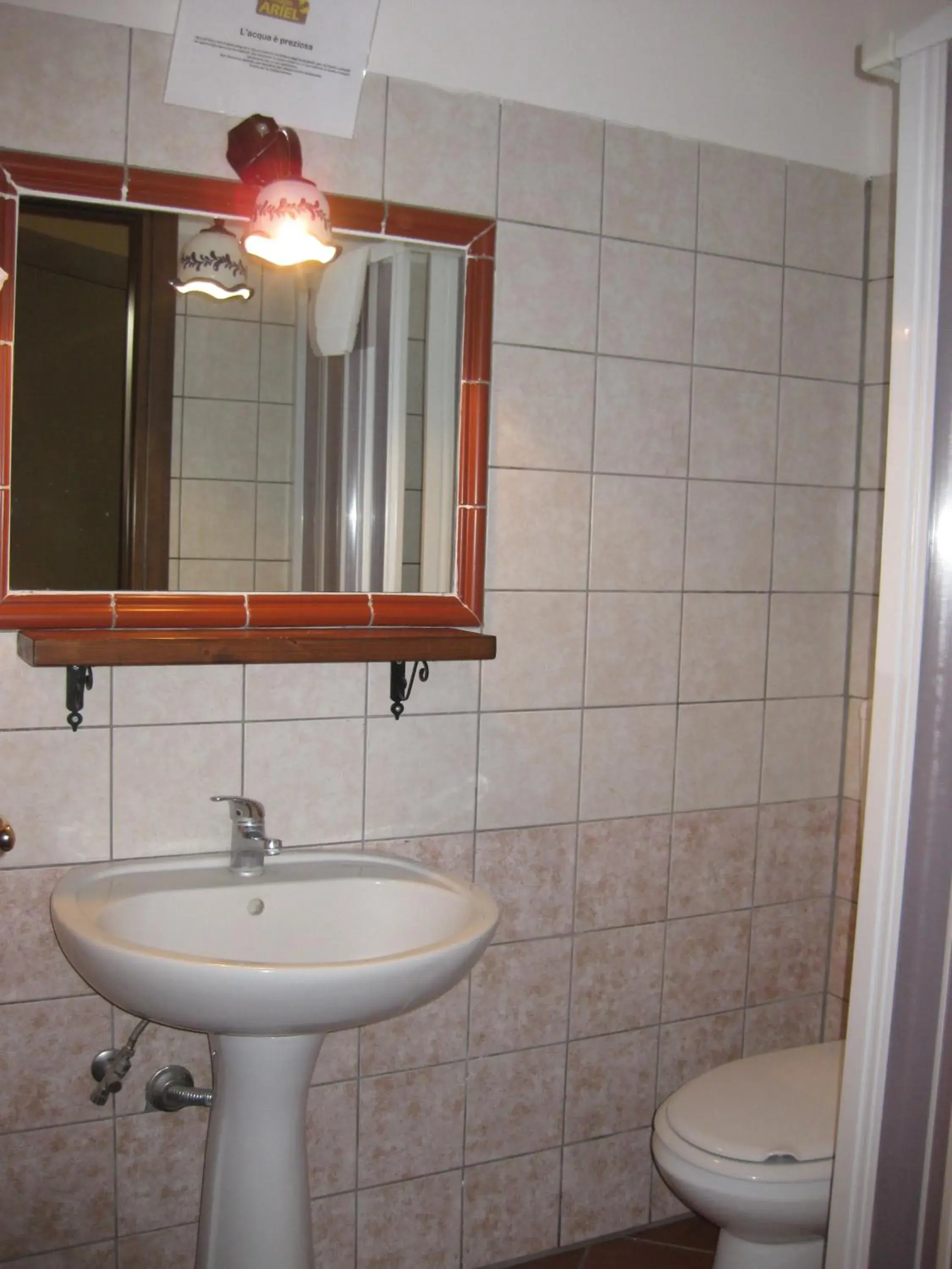 Room For 10 Adults with Private Bathroom in Rifugio Ariel Room For 10 Adults with Private Bathroom in Rifugio Ariel