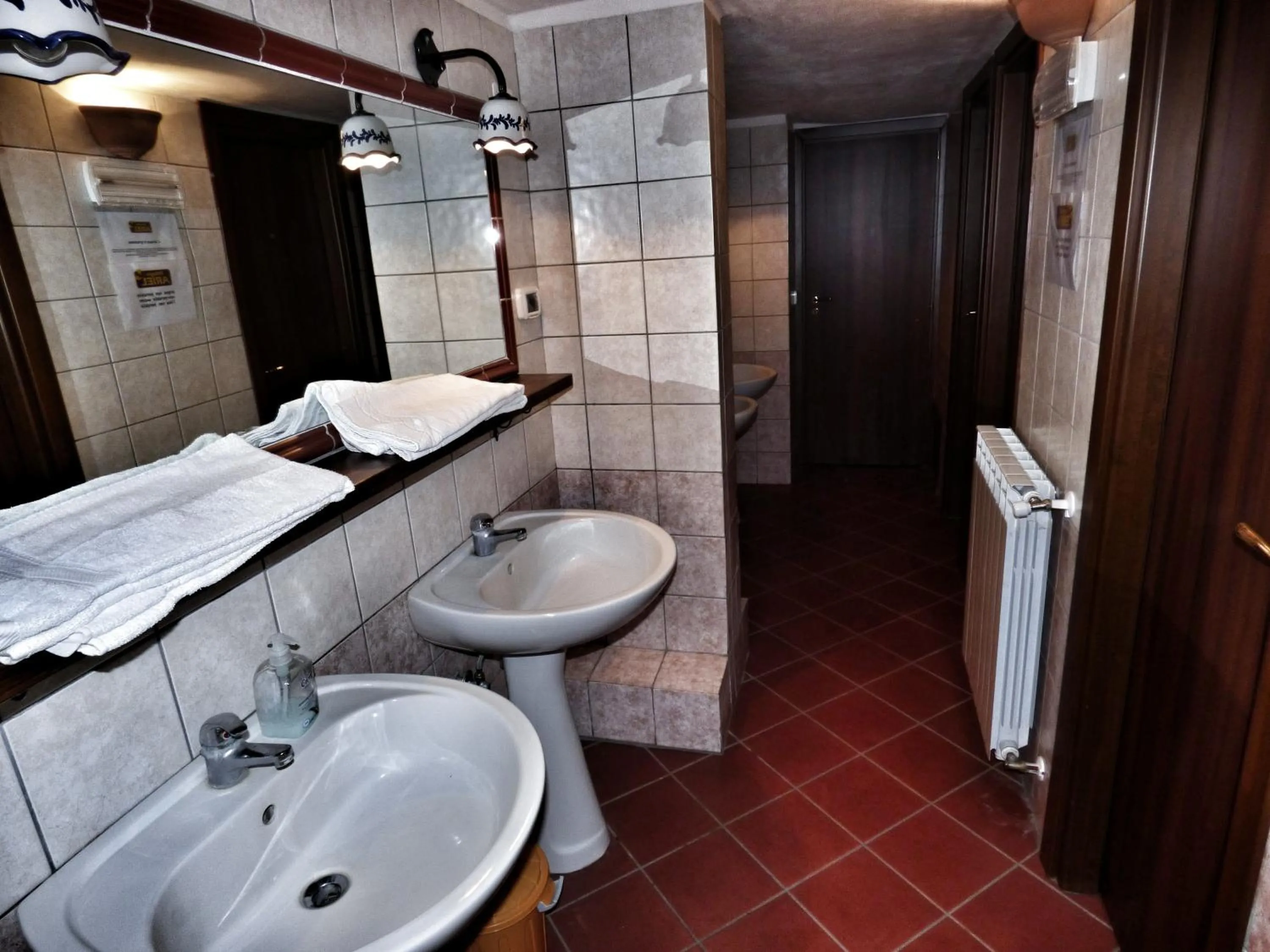 Room For 10 Adults with Private Bathroom in Rifugio Ariel