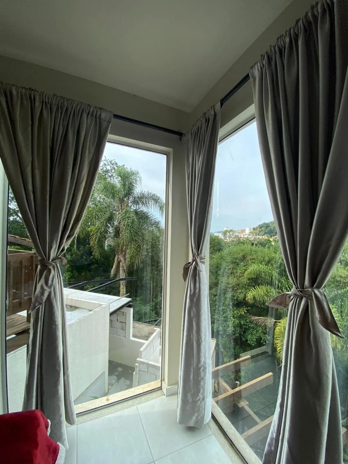 Natural landscape in Bombinhas Guest House