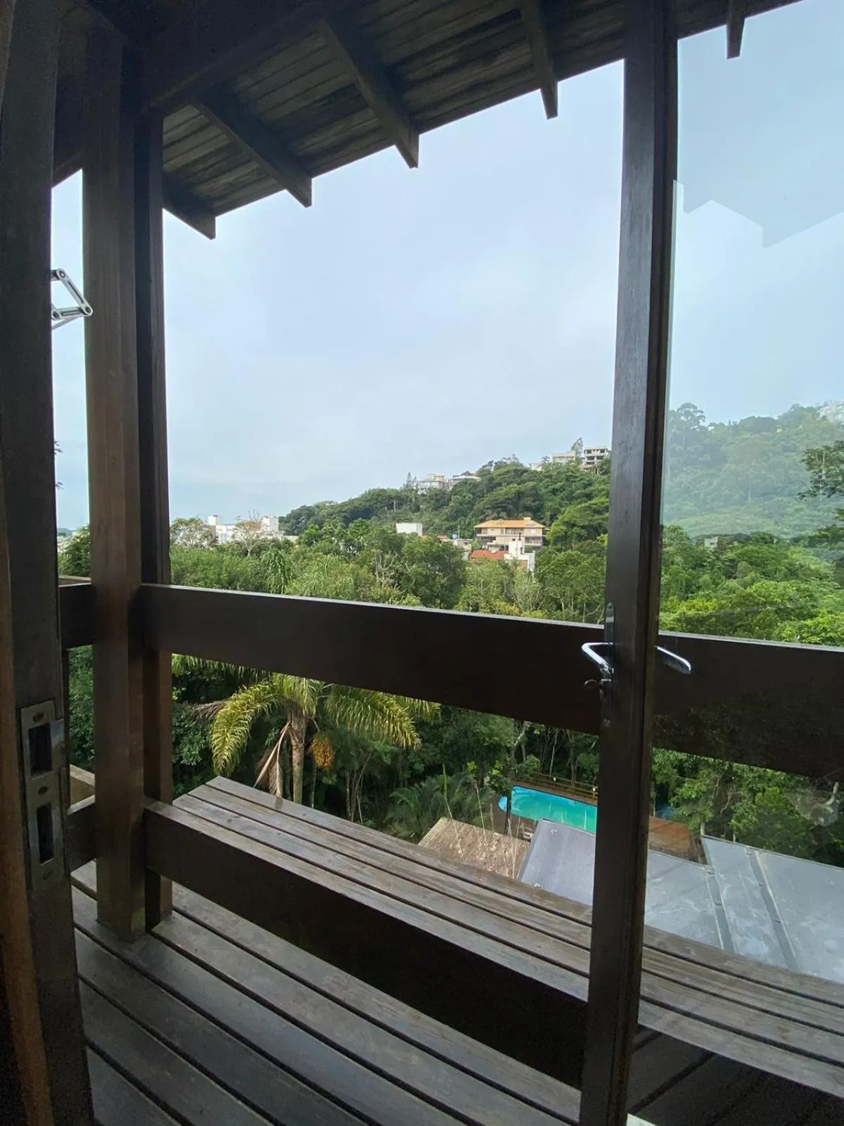 Day in Bombinhas Guest House