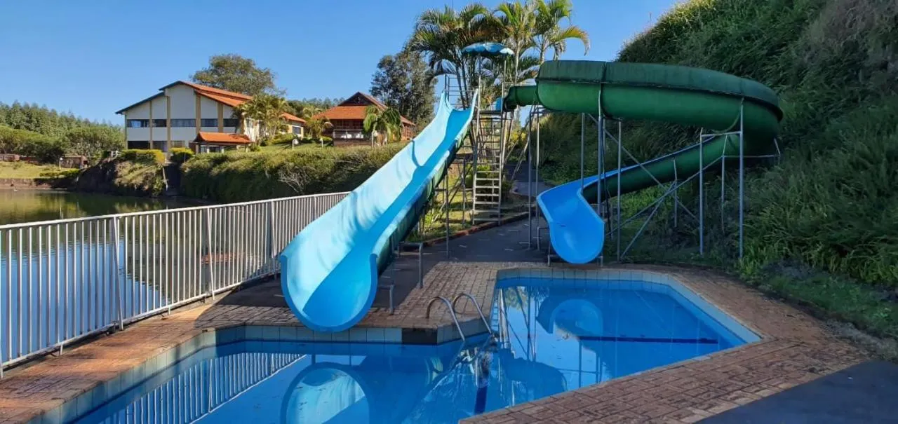Swimming pool in Hotel Lago das Pedras