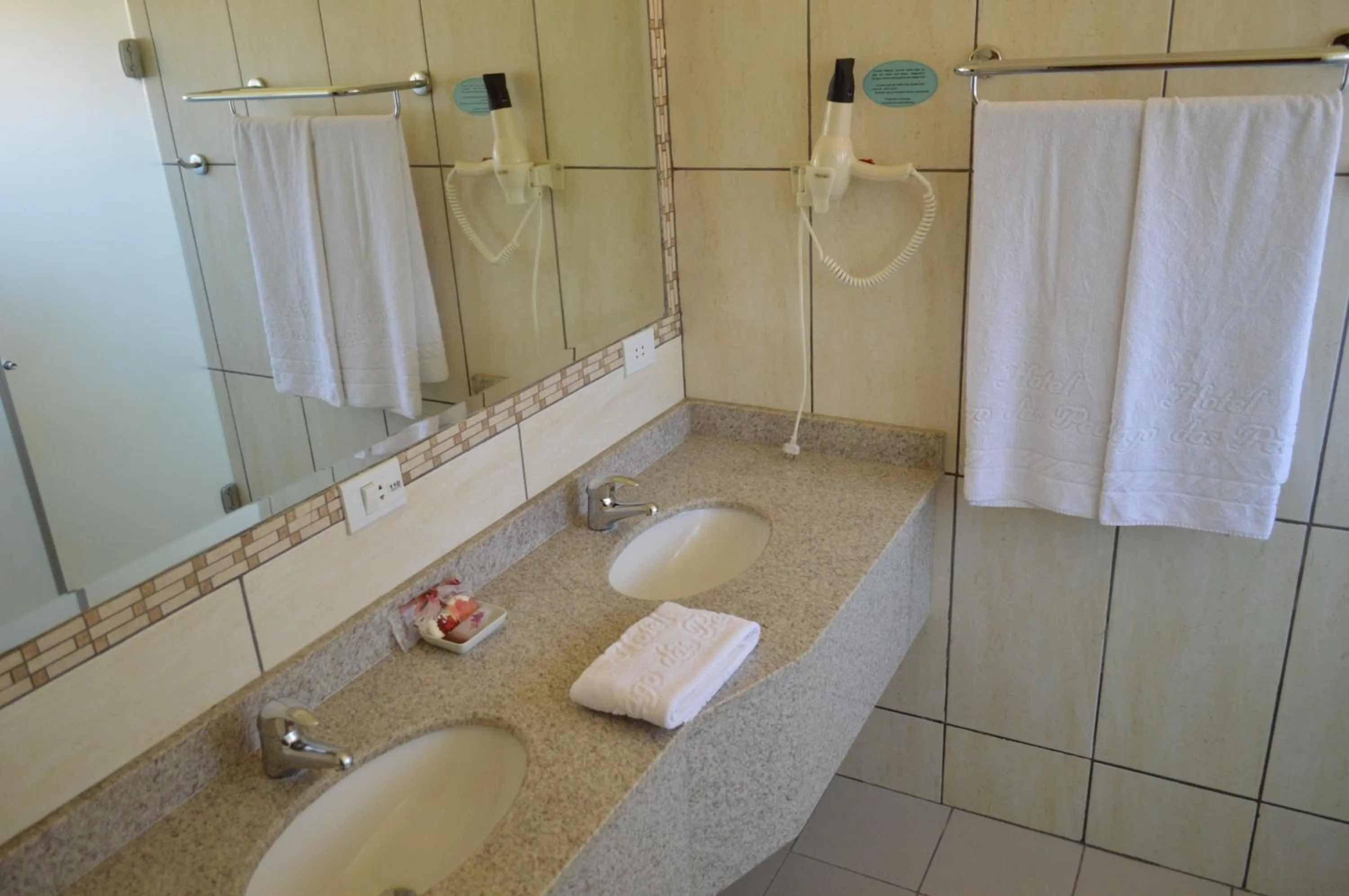 Bathroom in Hotel Lago das Pedras