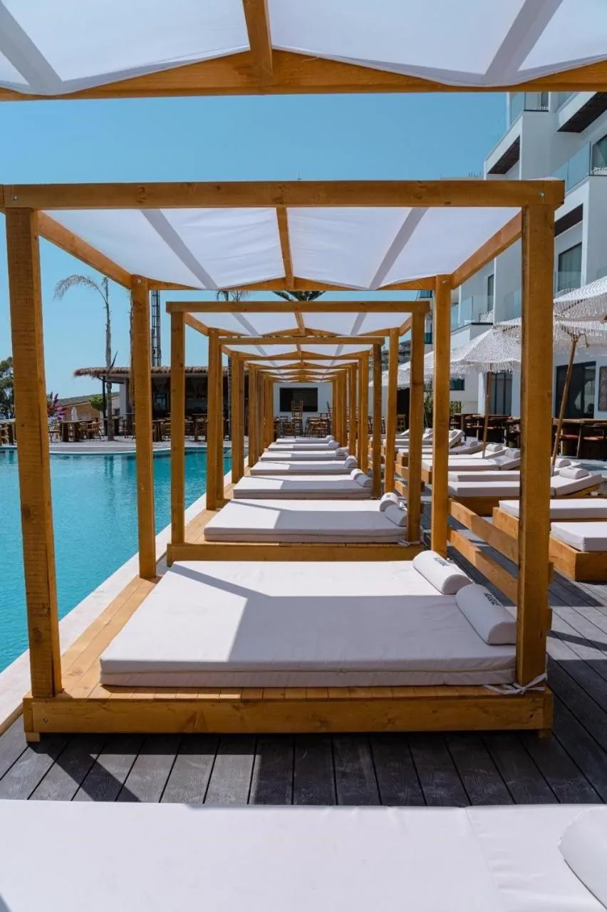 Swimming pool, Bed in San Angelo Luxury Resort & Spa - Adults Only