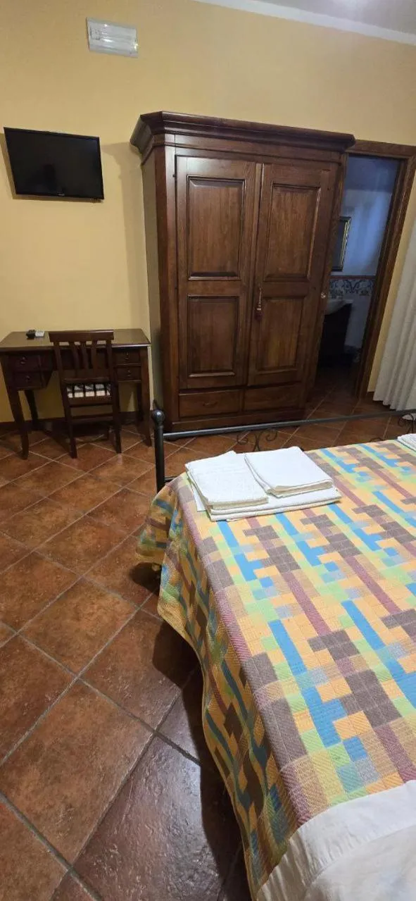 Quadruple Room with Private Bathroom in Country House Il Melograno