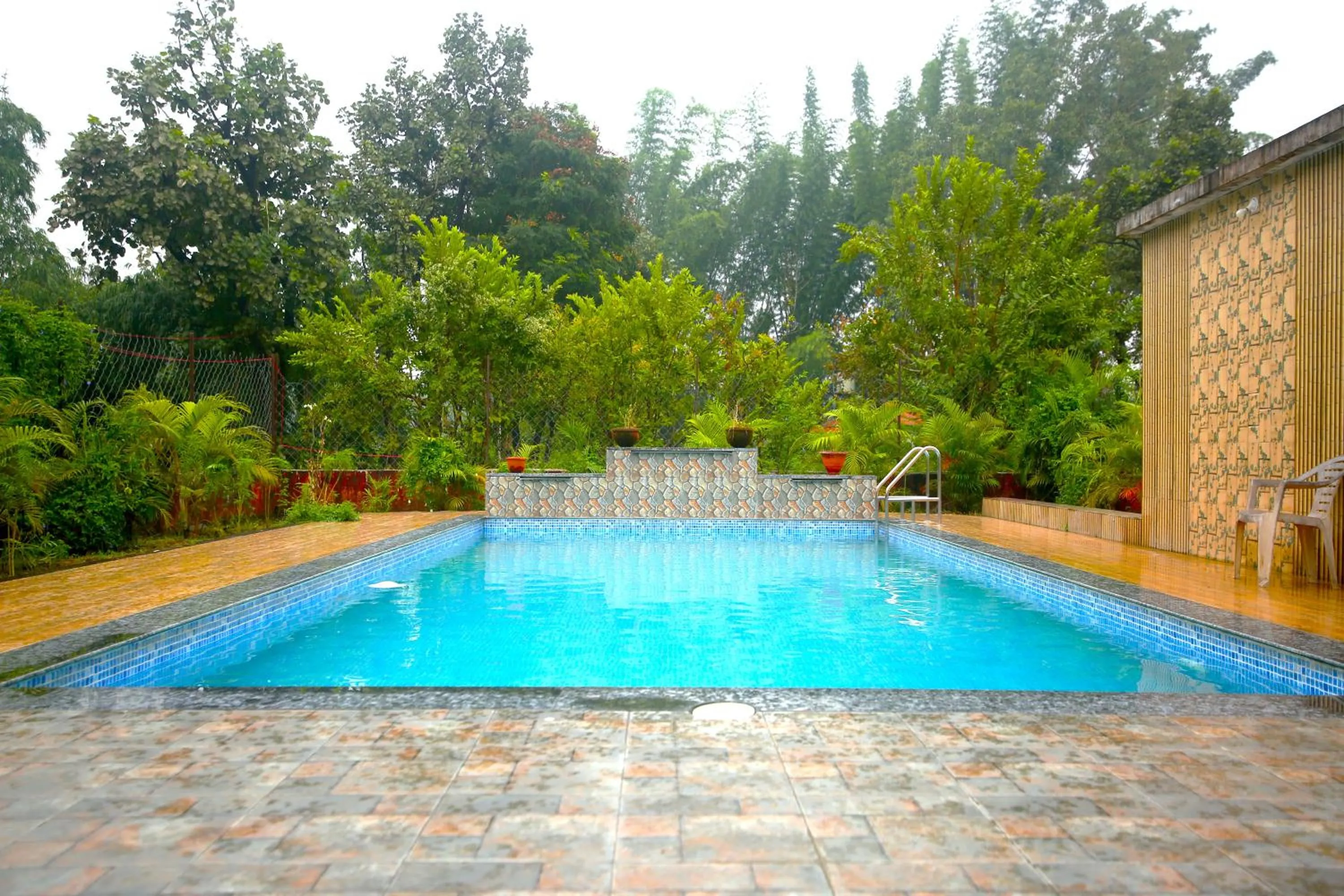 Swimming pool in Tribal Wood Resort