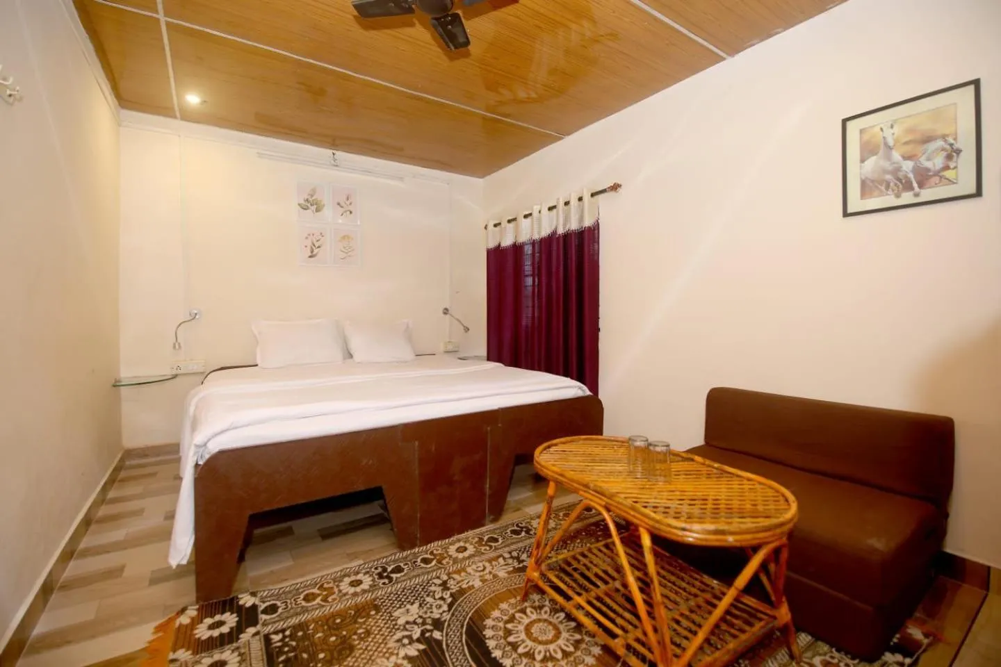 Photo of the whole room, Bed in Tribal Wood Resort