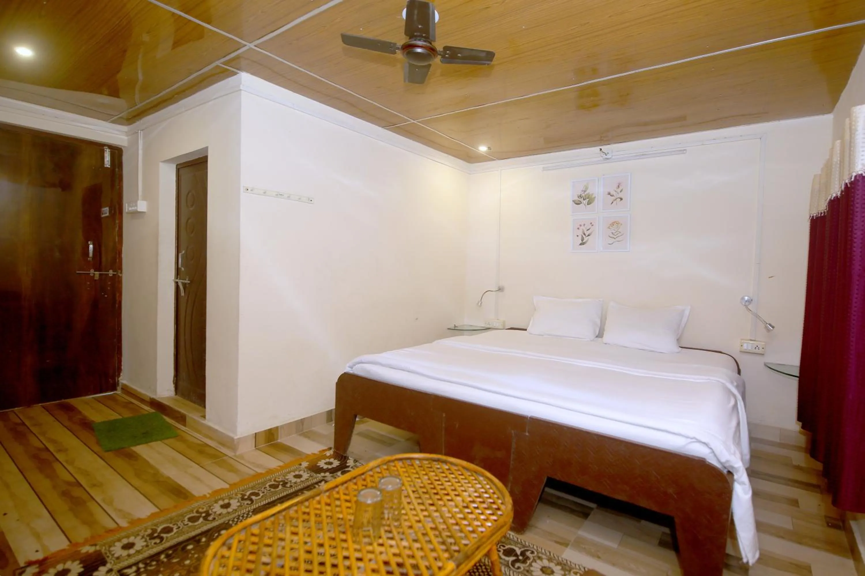 Bed in Tribal Wood Resort