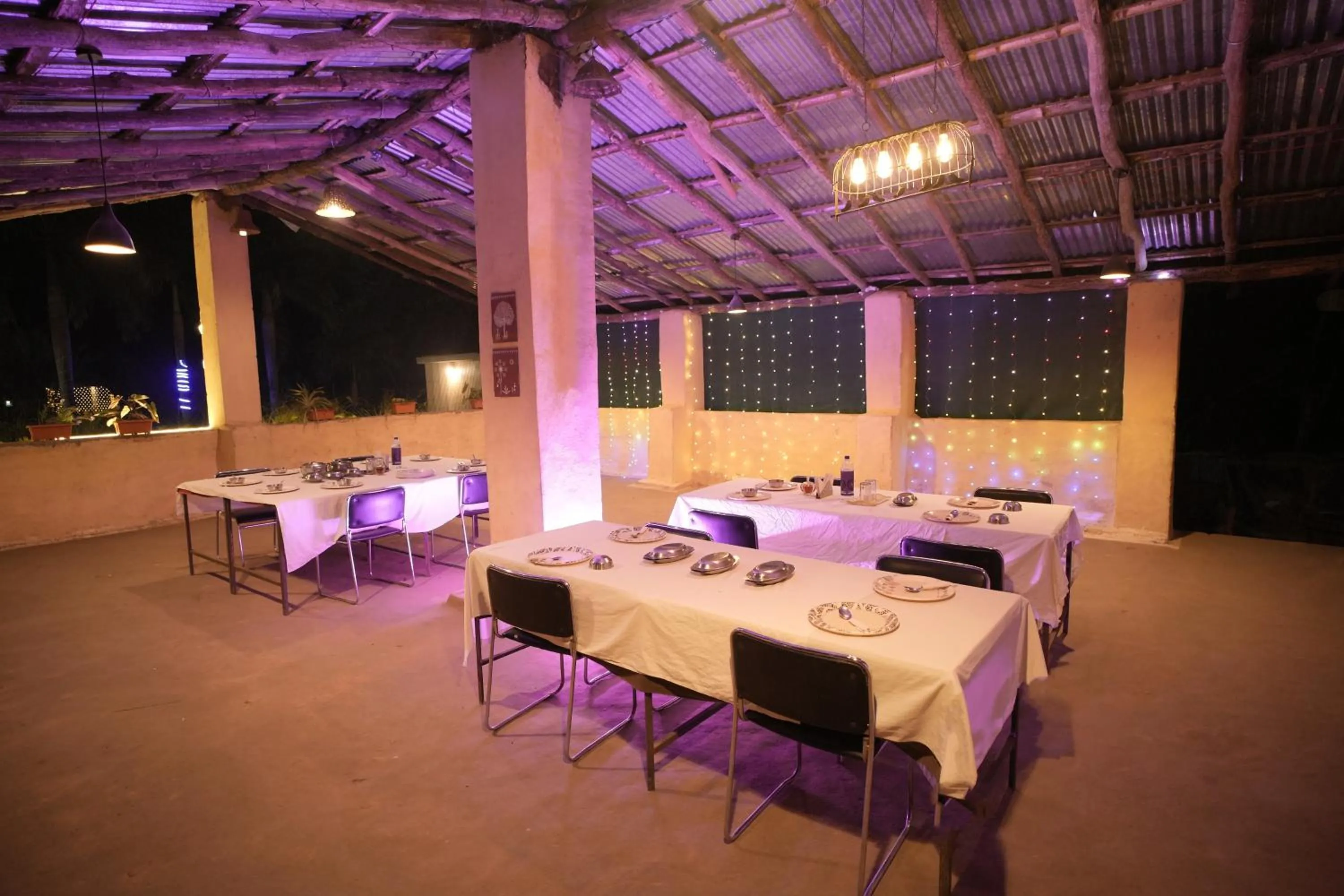 Restaurant/places to eat in Tribal Wood Resort