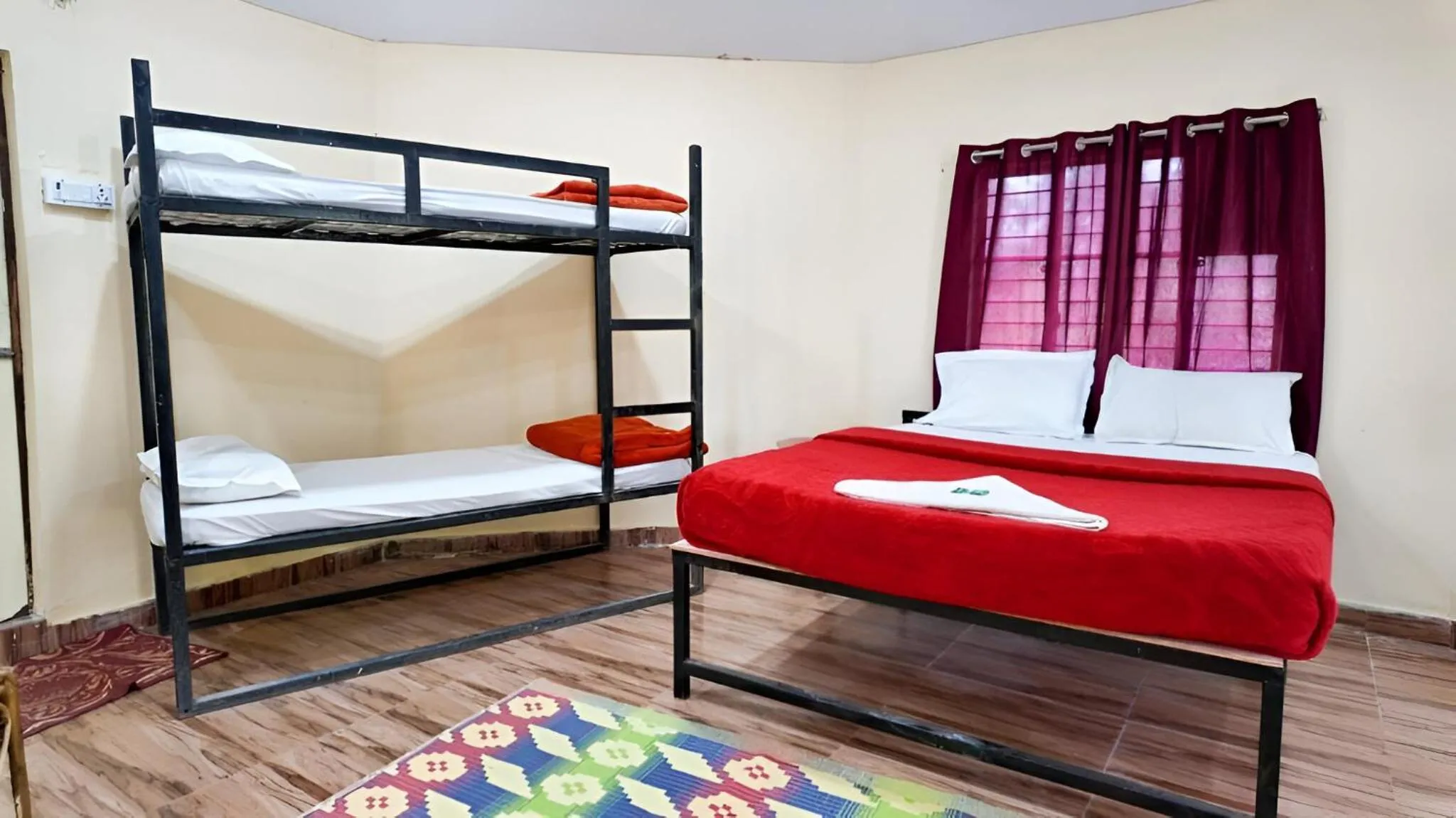 bunk bed, Bed in Tribal Wood Resort