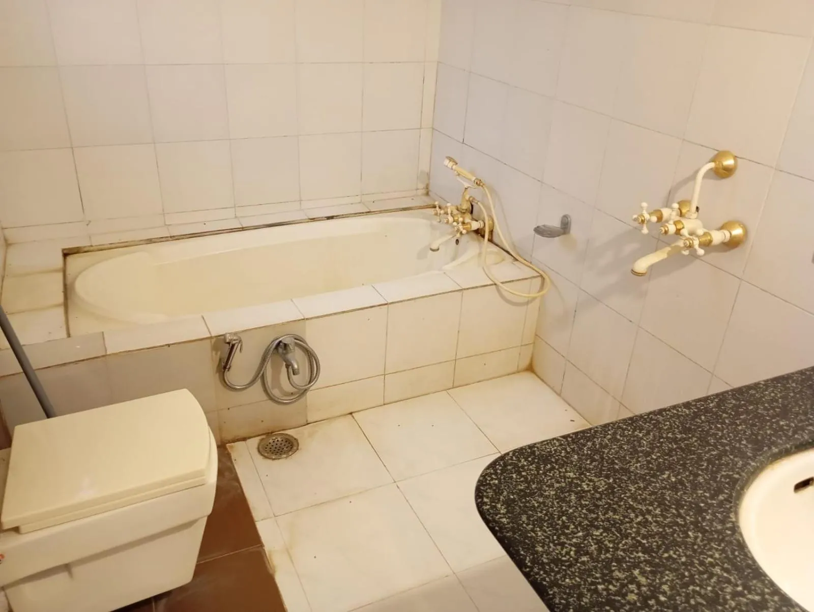Bath in Tribal Wood Resort