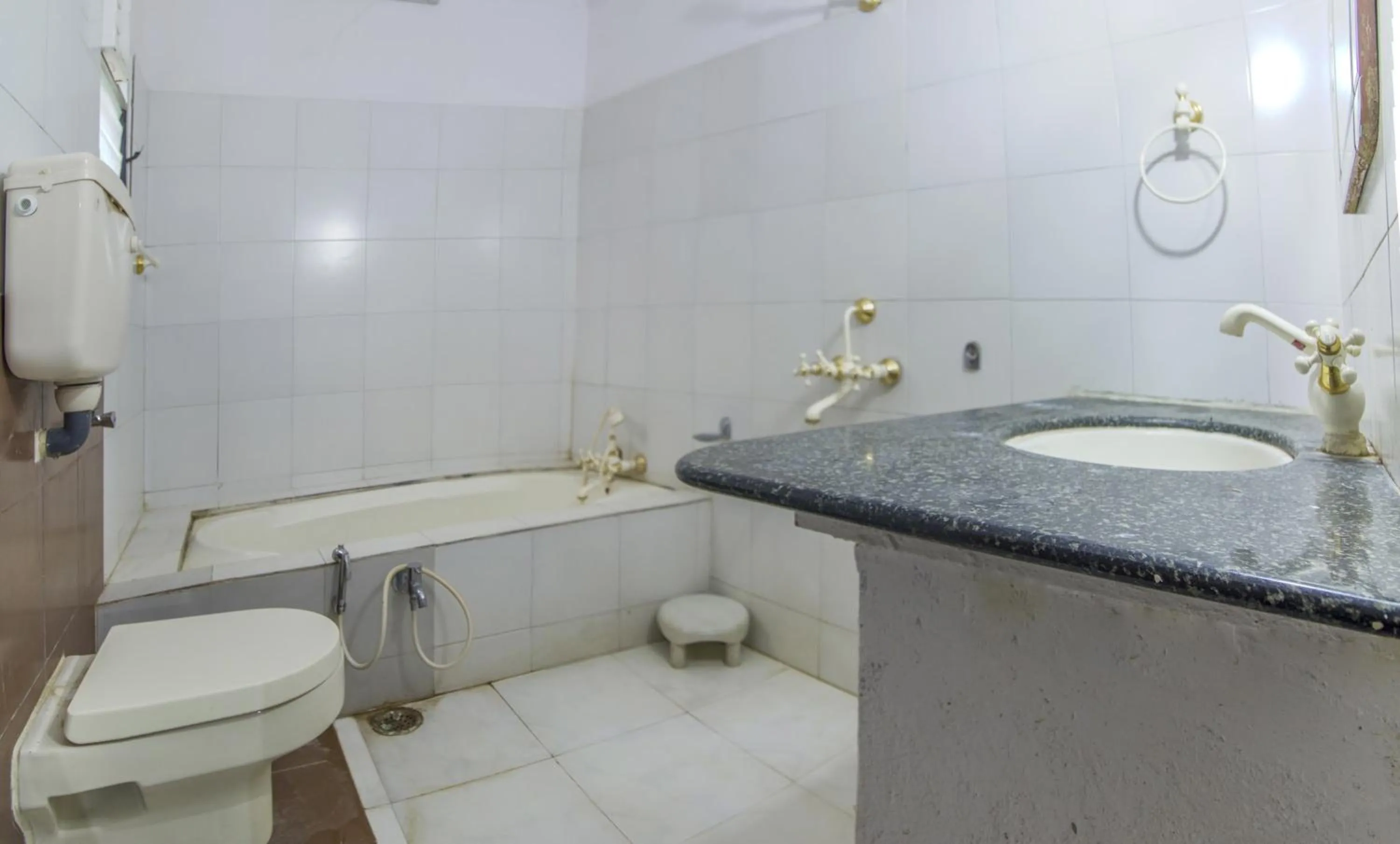 Bathroom in Tribal Wood Resort