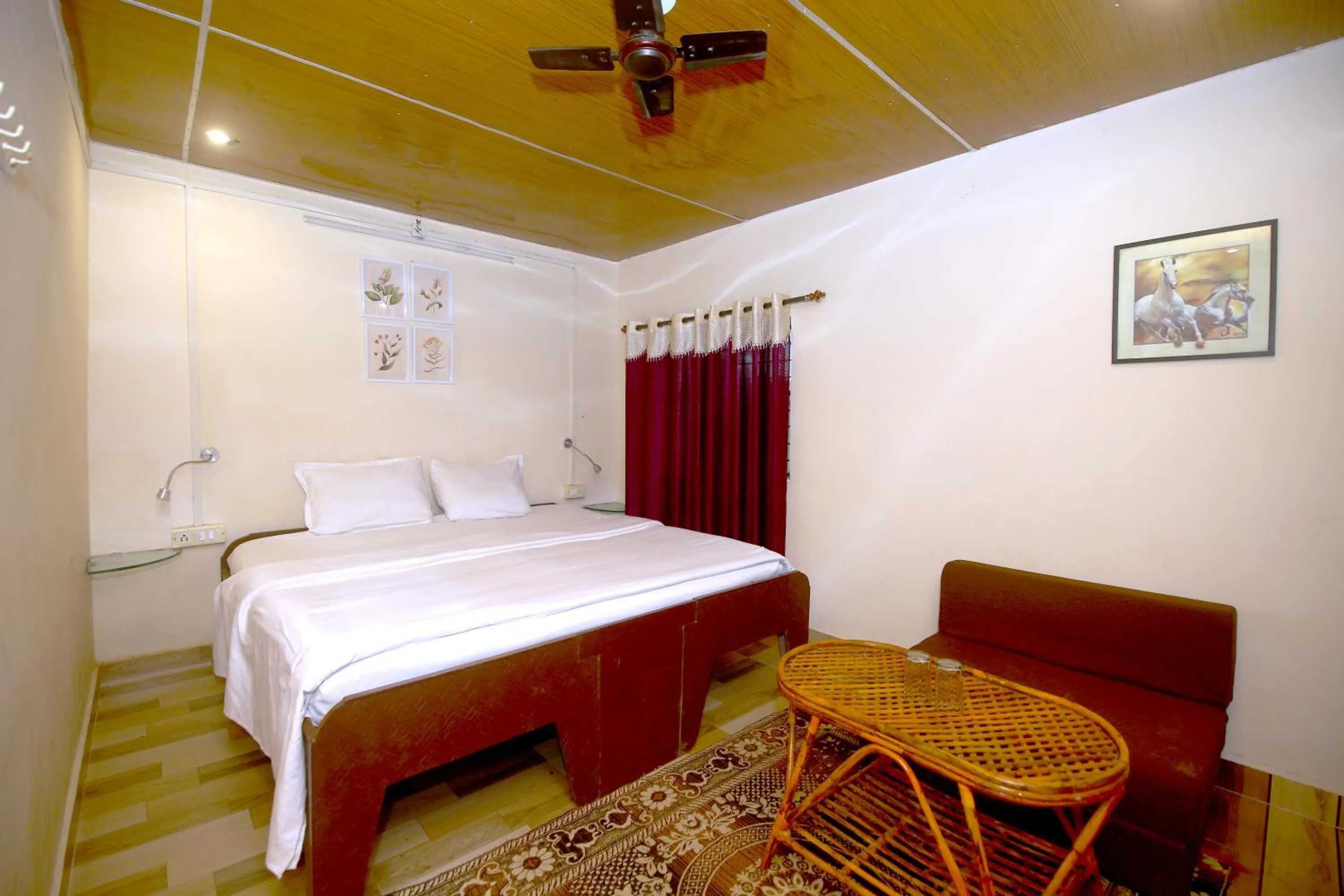 Bed in Tribal Wood Resort
