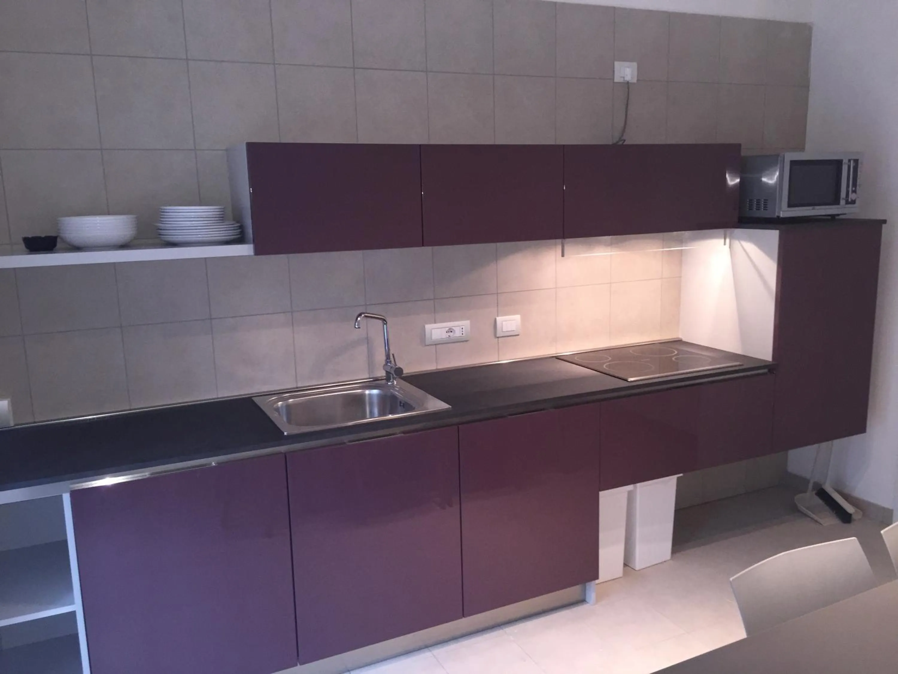 Kitchen or kitchenette in Komodo short stay apartments