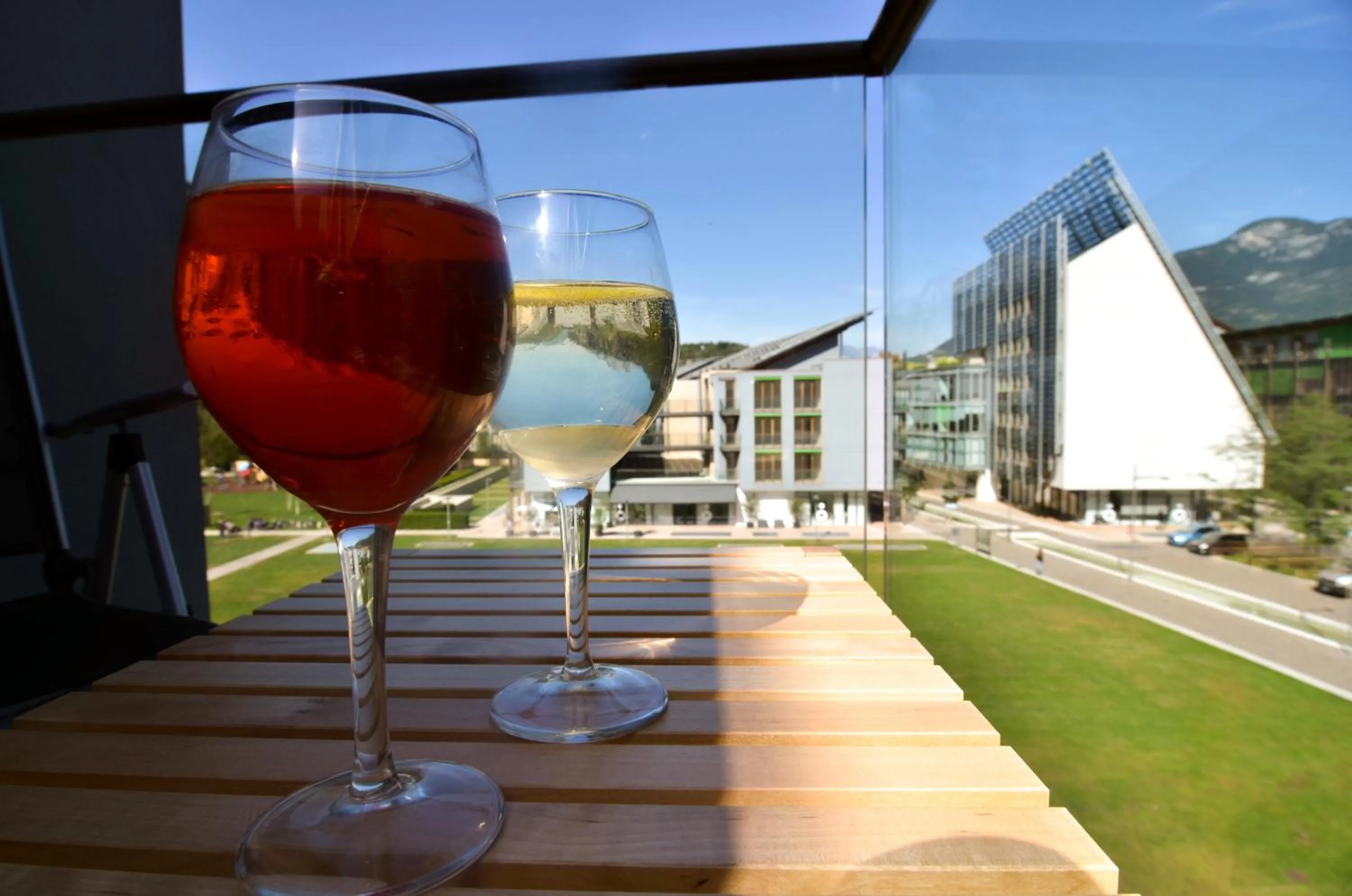 Garden in Komodo short stay apartments