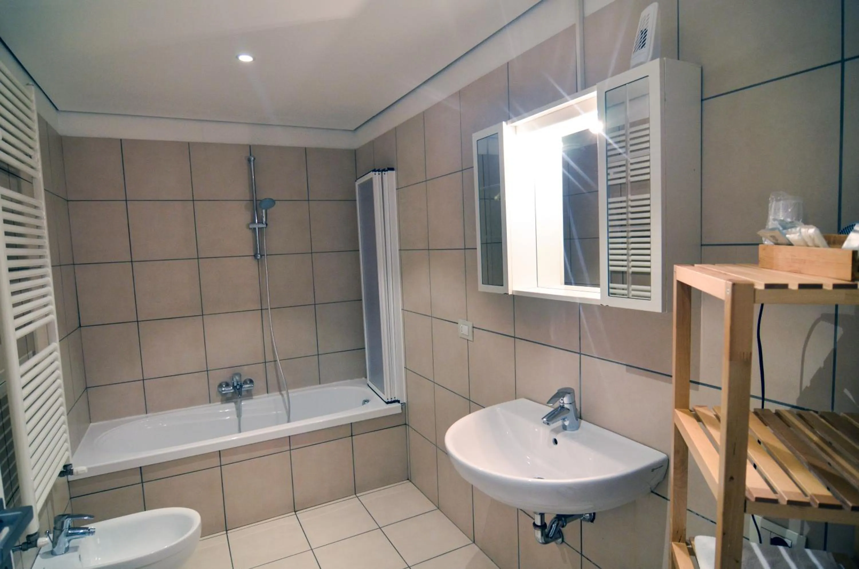 Bathroom in Komodo short stay apartments