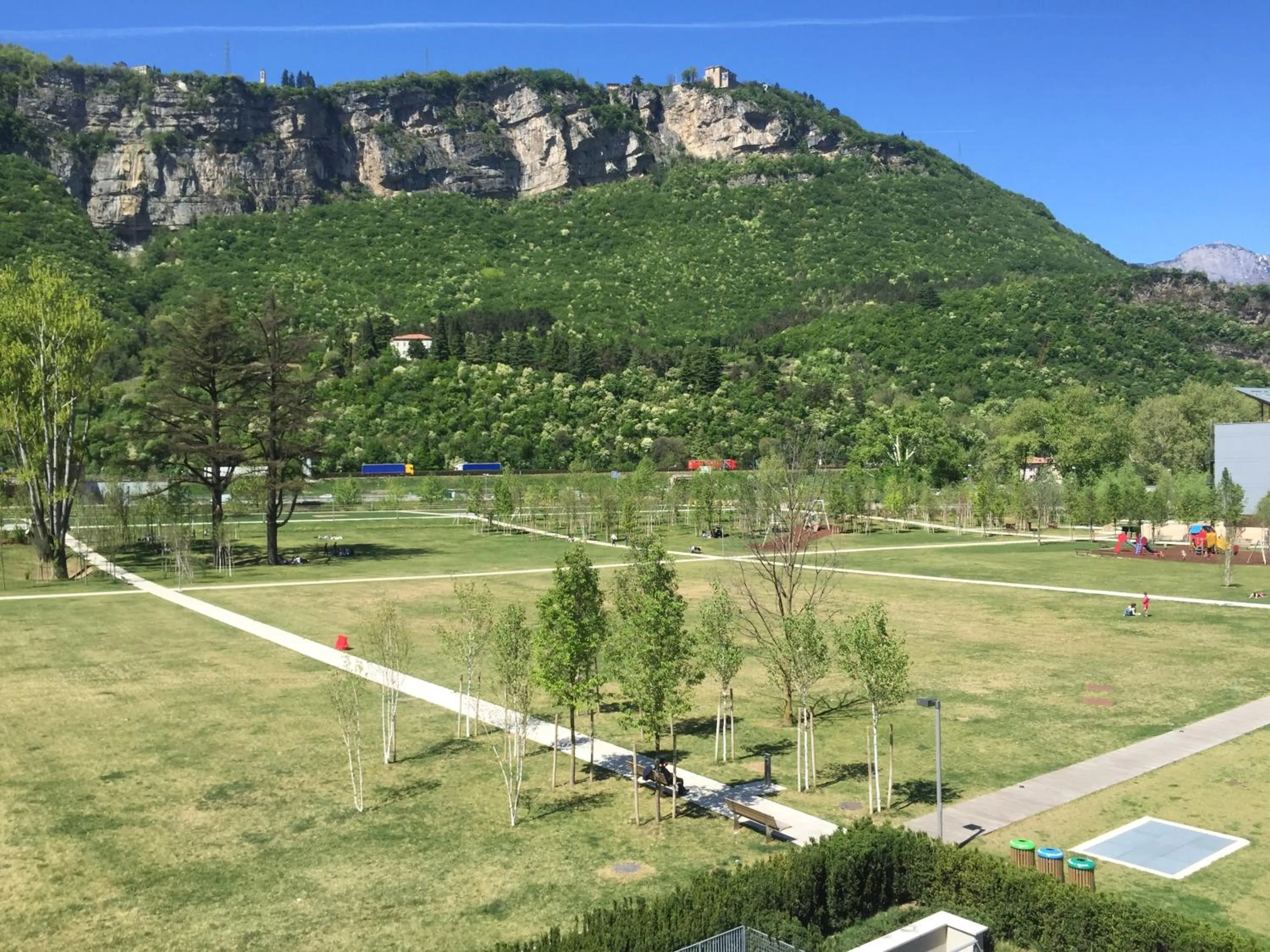 Day in Komodo short stay apartments