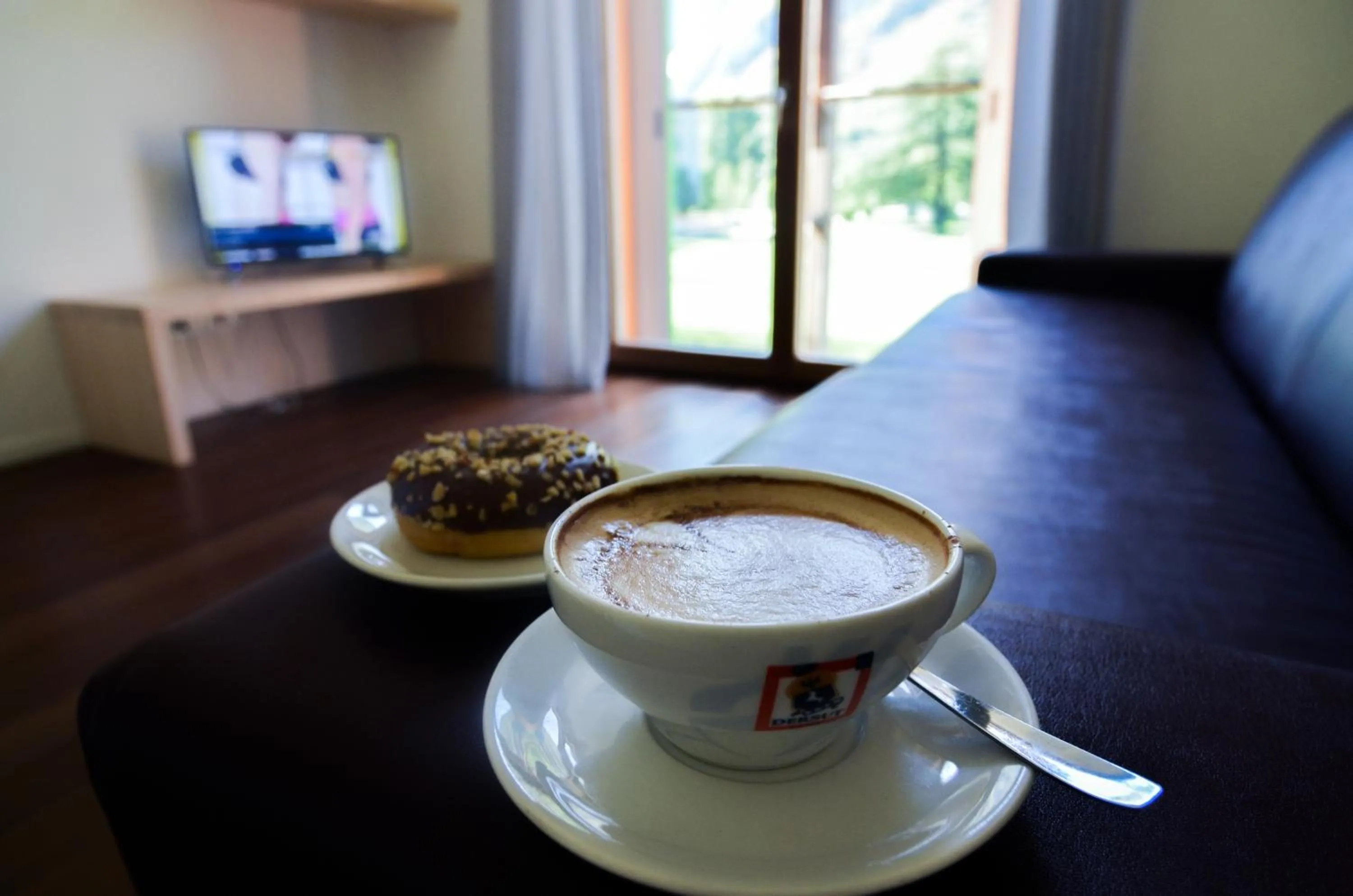 TV and multimedia in Komodo short stay apartments