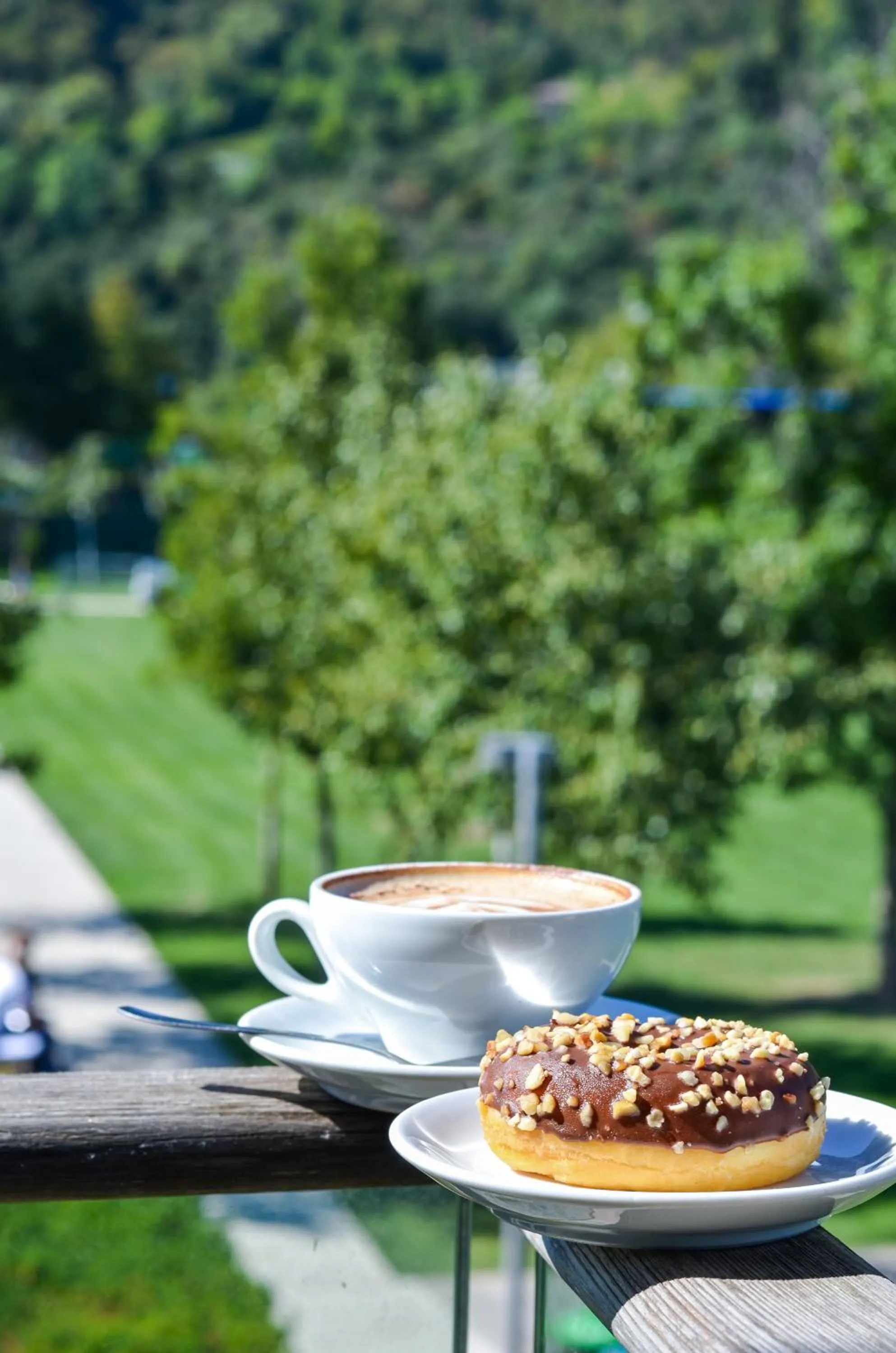 Garden in Komodo short stay apartments