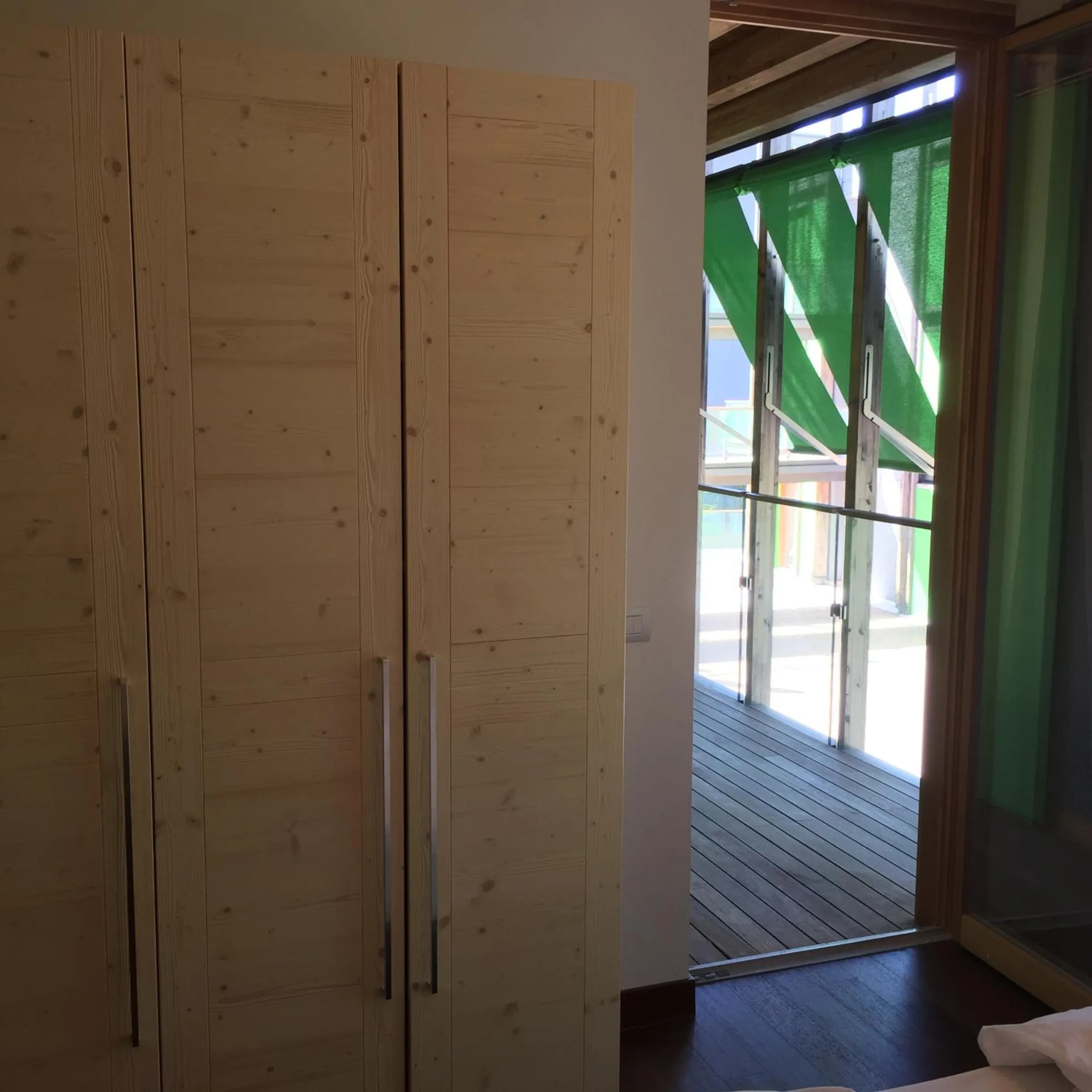Day, Bed in Komodo short stay apartments