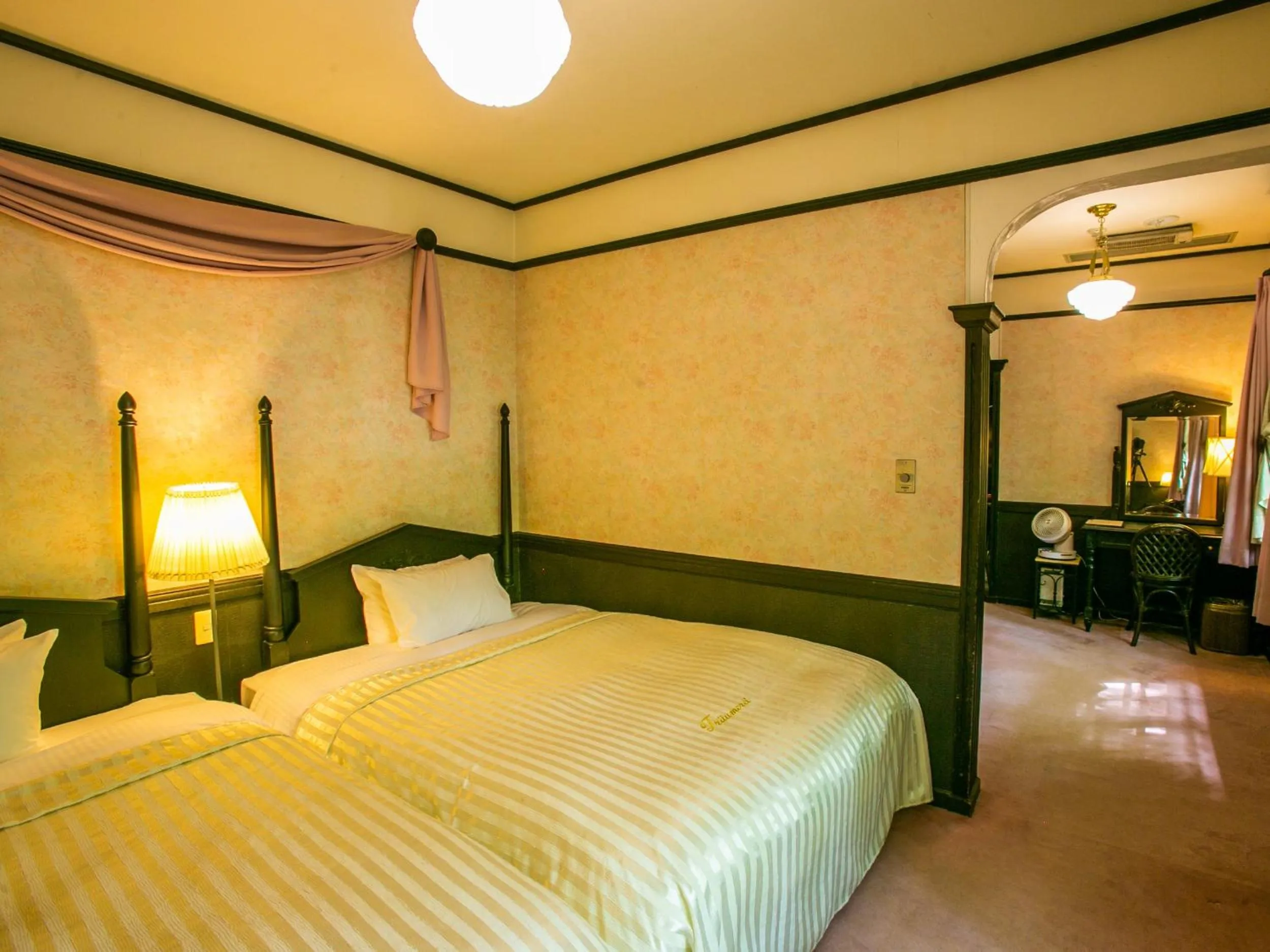 Bed in Restaurant & Hotel Traumerei