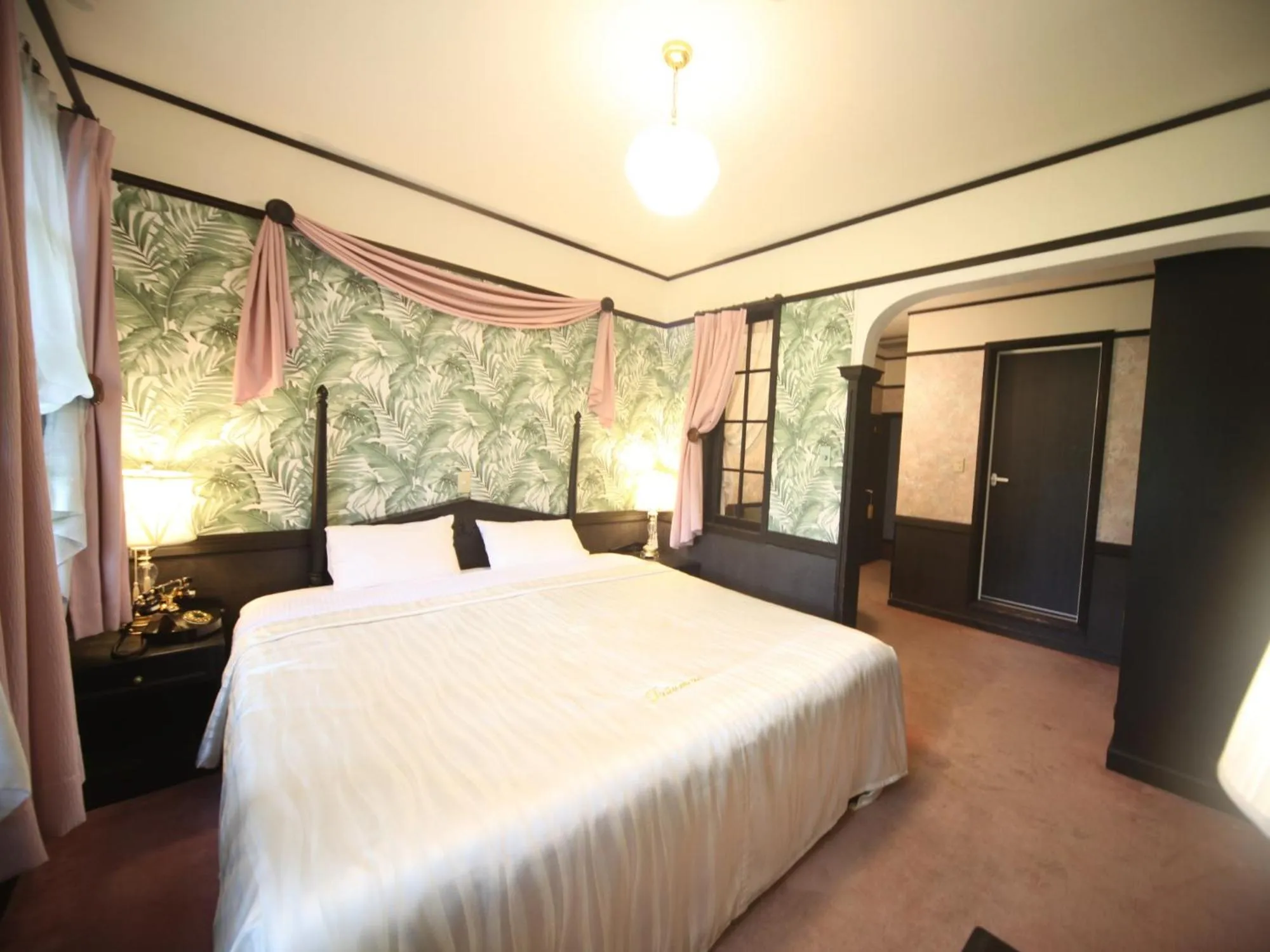 Bed in Restaurant & Hotel Traumerei