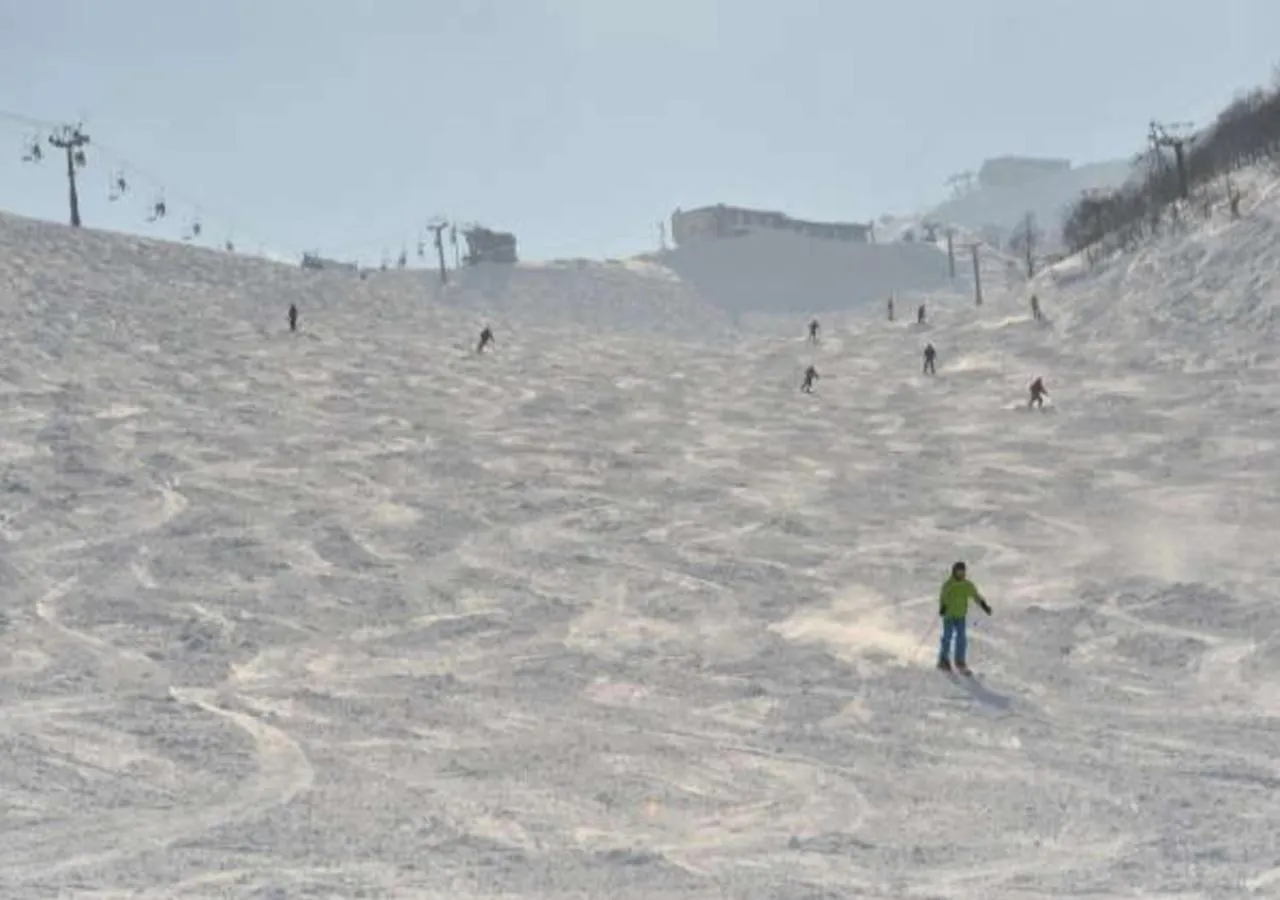 Skiing in Restaurant & Hotel Traumerei