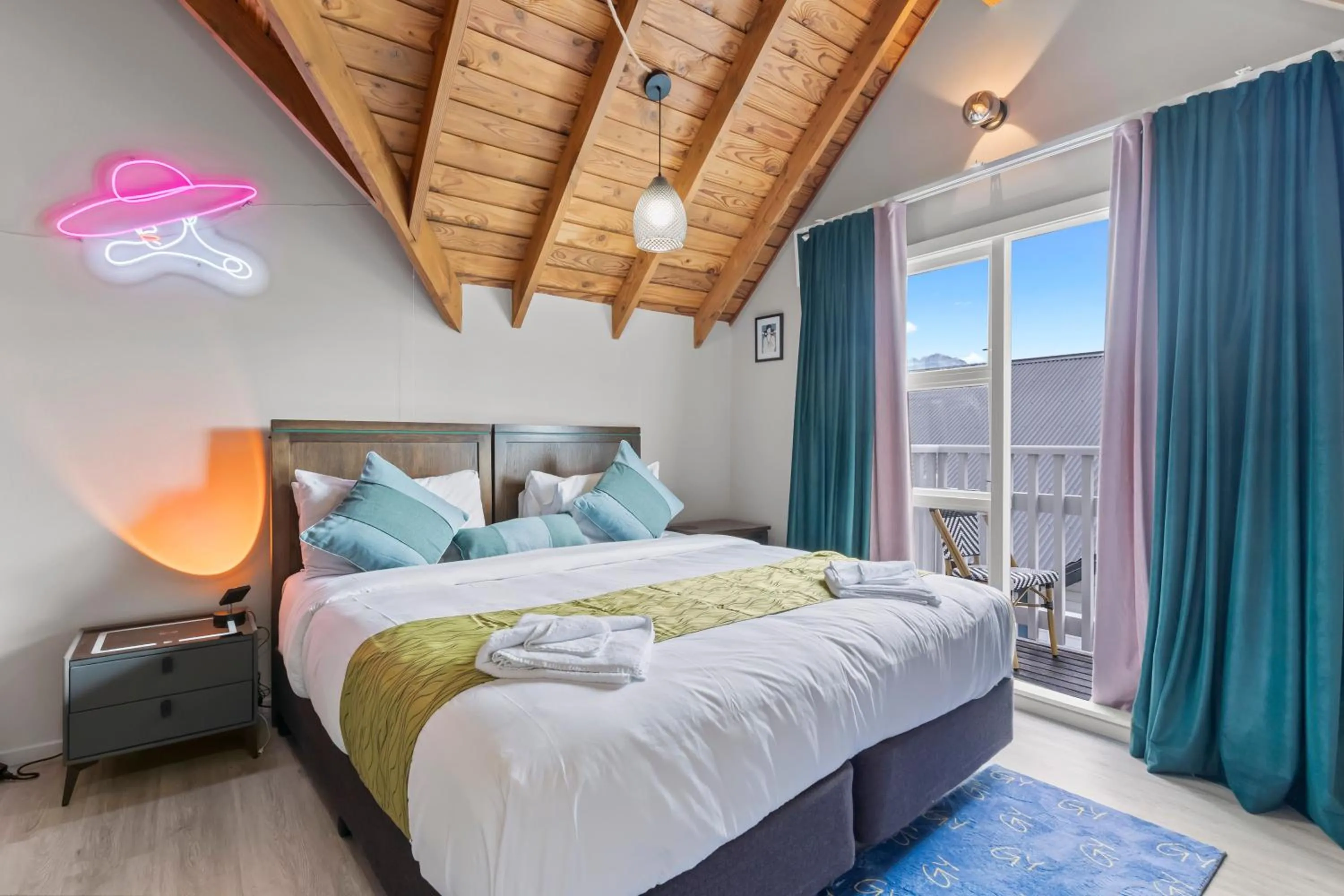 GY BOUTIQUE HOTEL