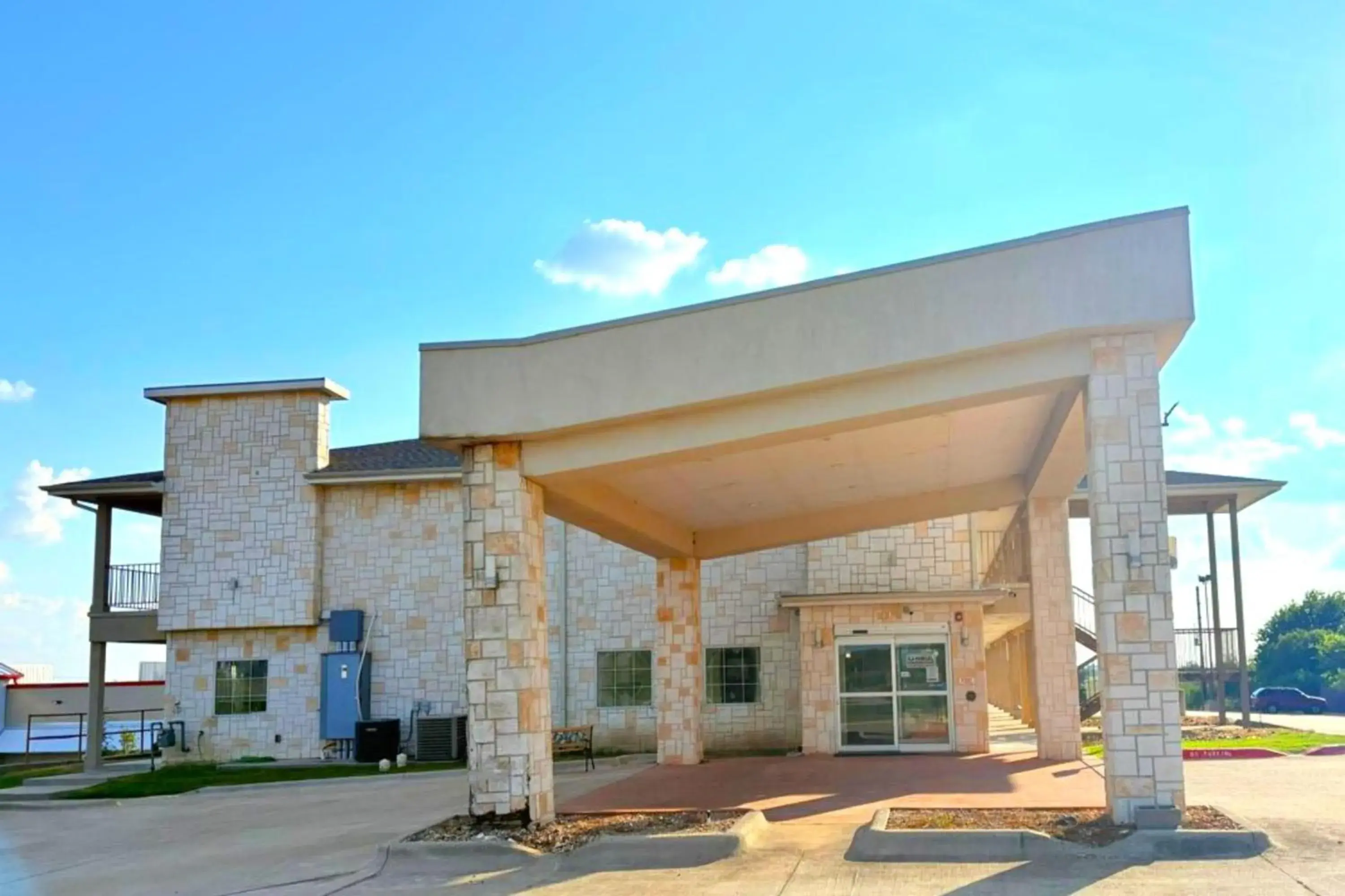 Westwood Inn Extended Stay Gonzales TX Westwood Inn Extended Stay Gonzales TX