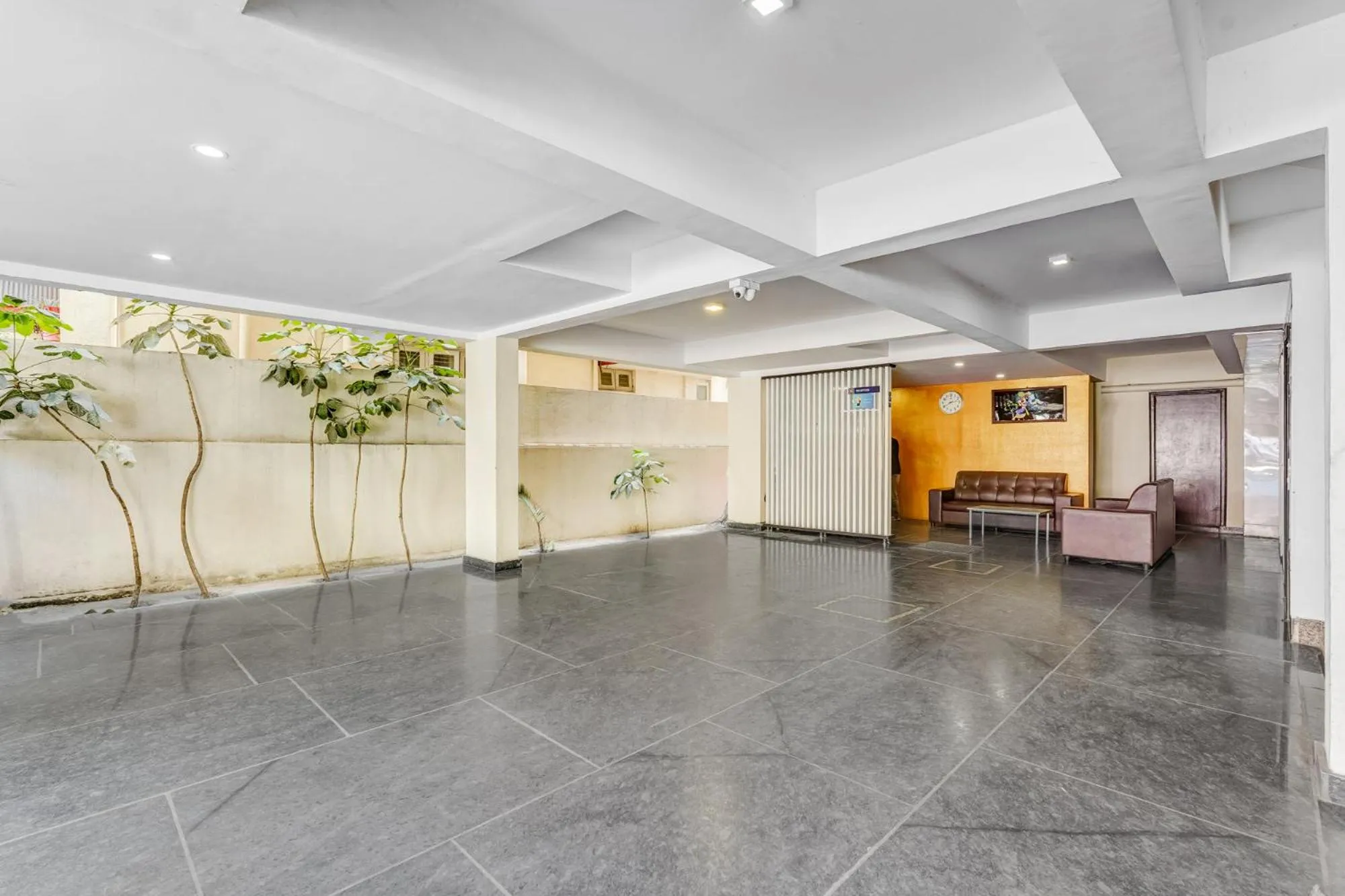 Parking in UPAR Hotels Nearby Bagmane Tech Park