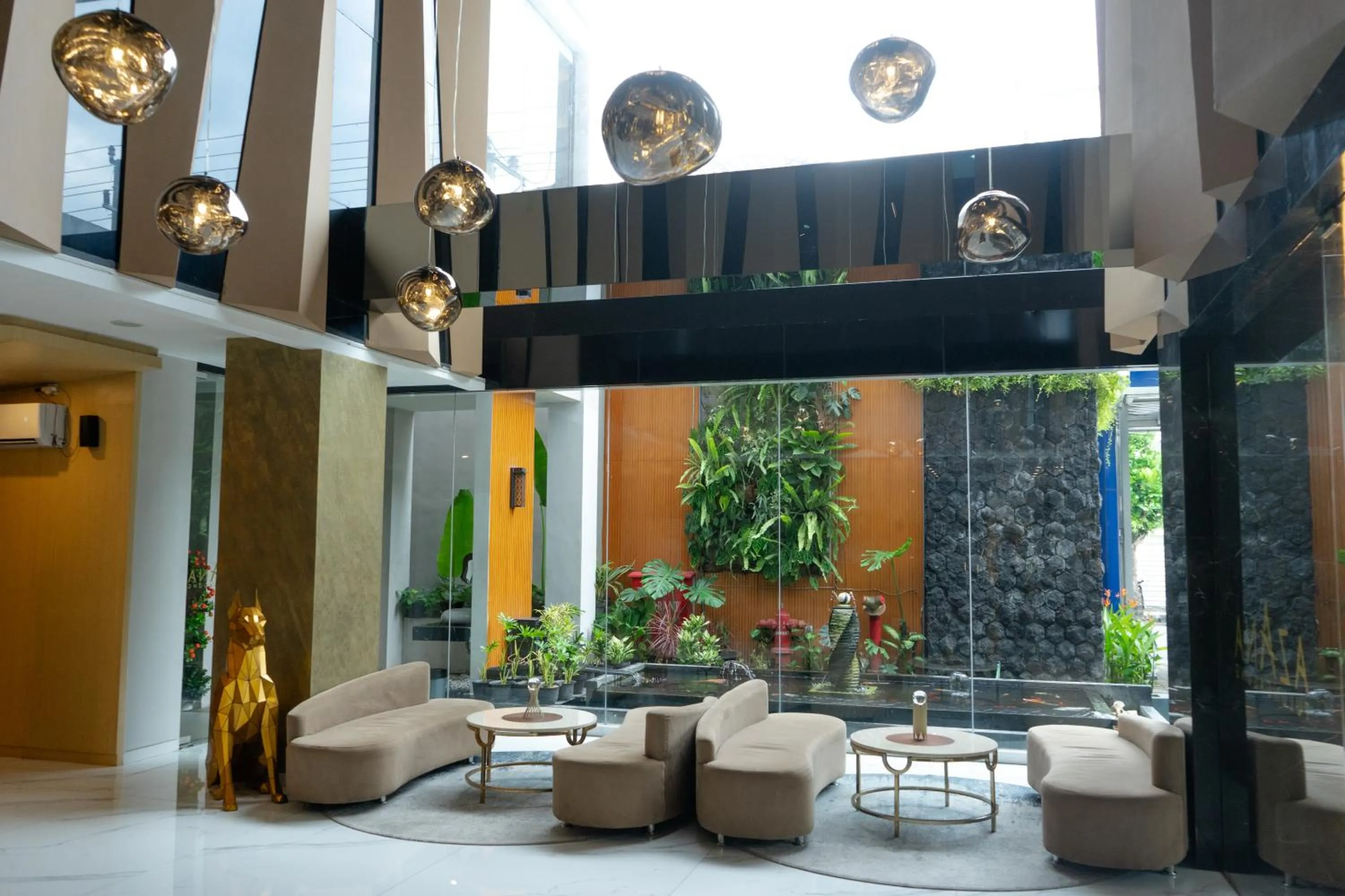 Lobby or reception in Azana Style Hotel Tulungagung