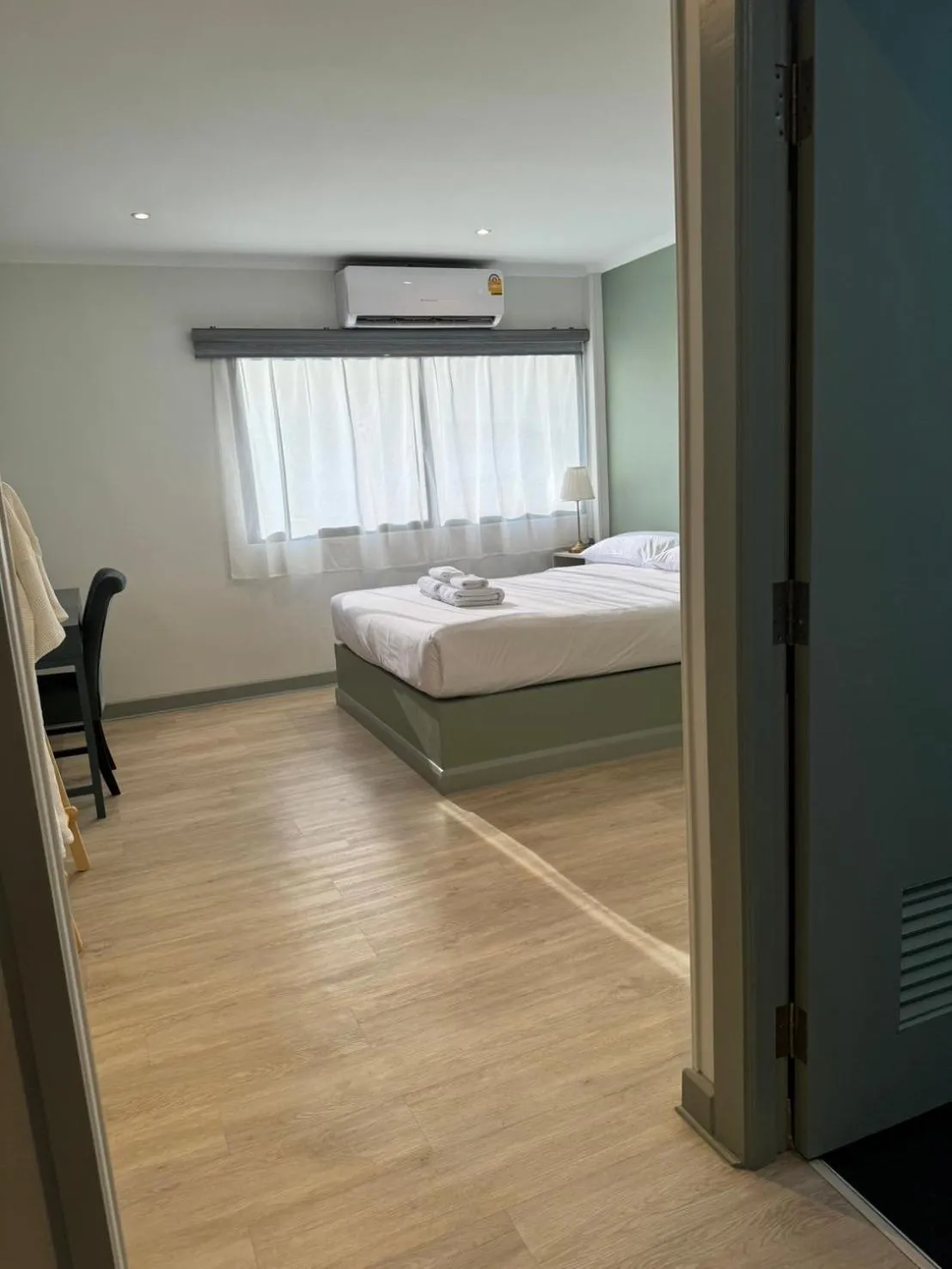 Bed in O'Shea's Sukhumvit Bangkok